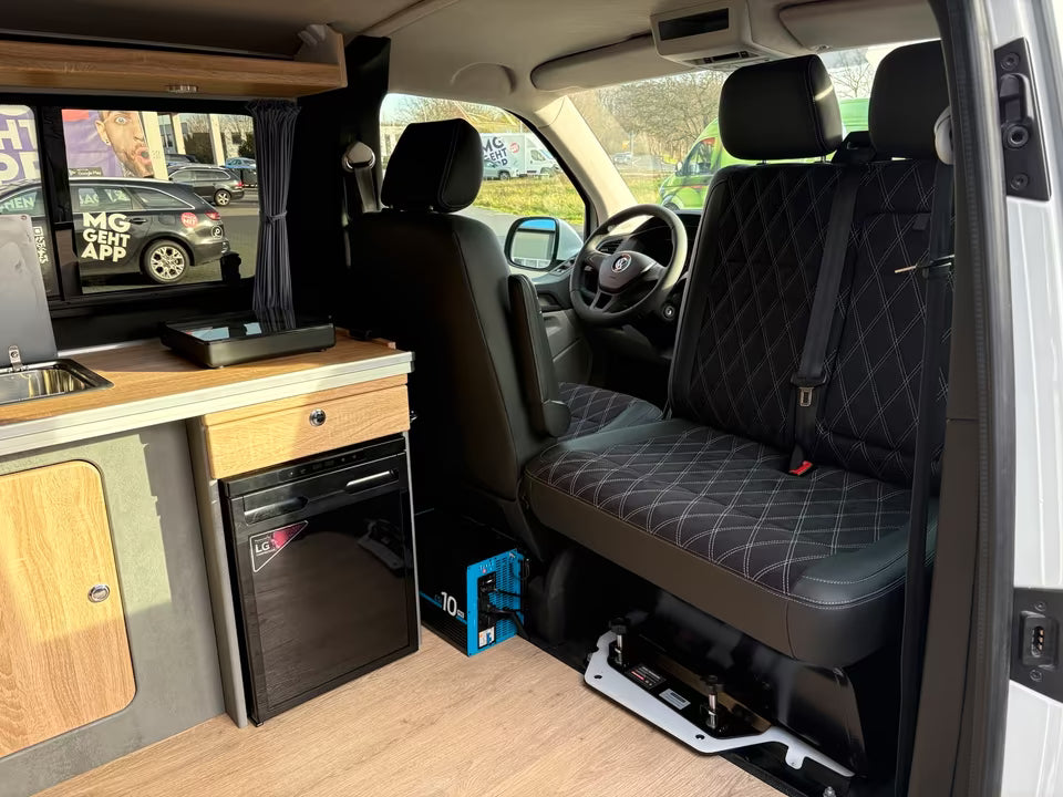 Volkswagen T6 Camper 2.0 TDI 114PS unfallfrei | Wohnmobil, PDC, Anhängerkupplung, Rückfahrkamera | Campervan Umbau 5 Sitzer VW