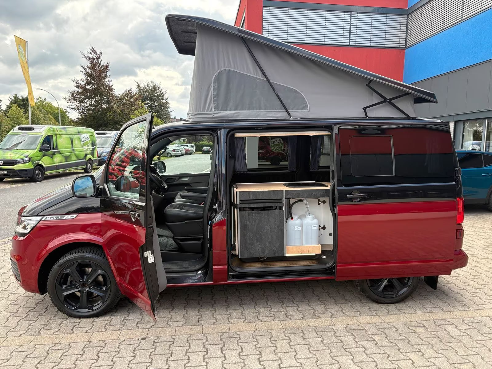 Volkswagen T6.1 Camper 2.0 TDI DSG 150PS unfallfrei | Wohnmobil mit Hubdach Schlafdach, PDC, Navi, Rückfahrkamera | Campervan Umbau 5 Sitzer VW