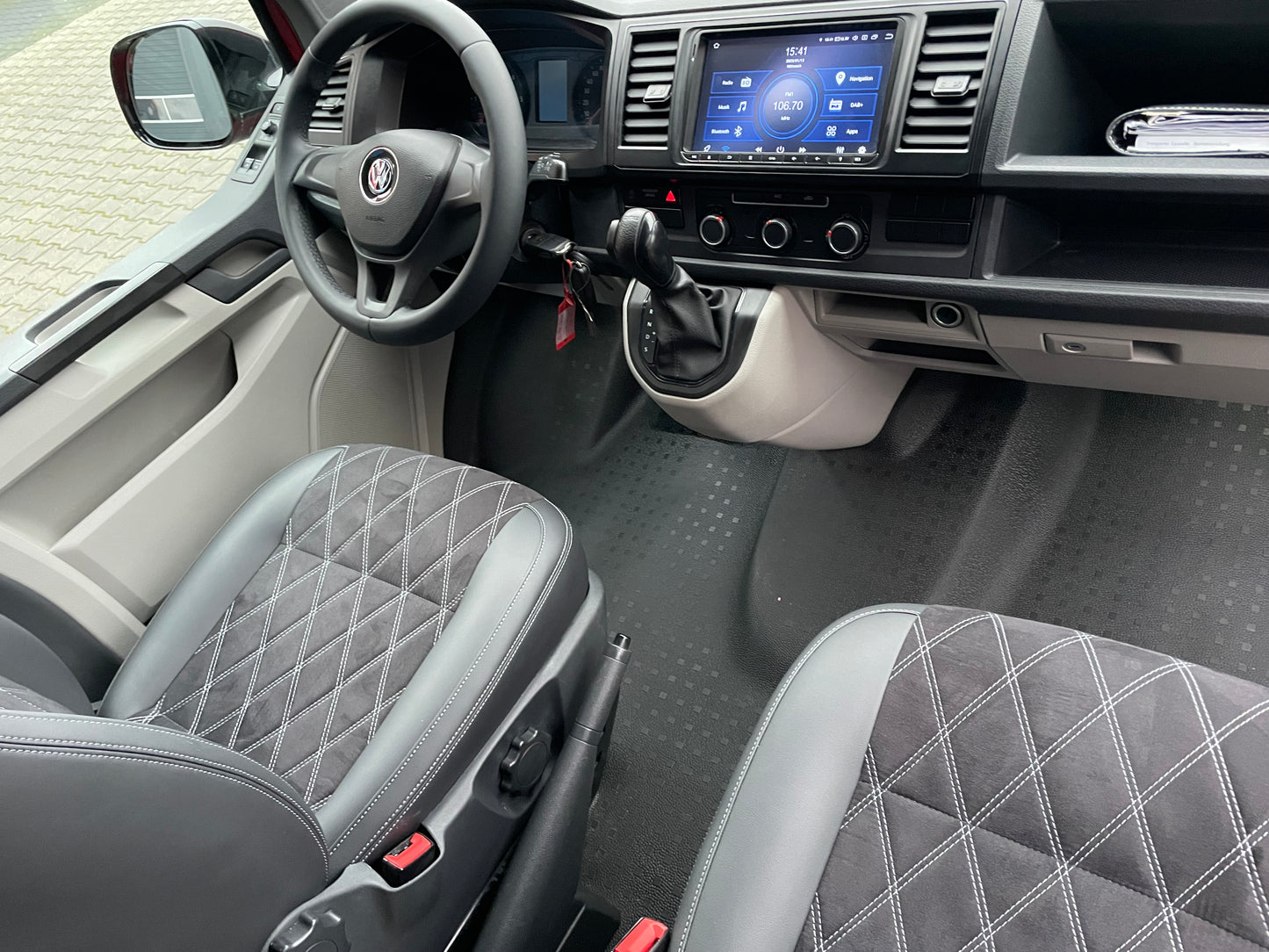 Volkswagen T6 DSG Camper 2.0 TDI 150PS unfallfrei | Wohnmobil mit Hubdach Schlafdach, PDC, Navi, Rückfahrkamera
