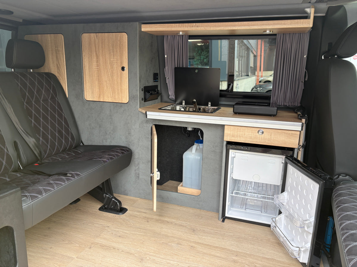 Volkswagen T6.1 Camper mit Aufstelldach, 2.0 TDI, 150 PS / 110KW, DSG | VW Bulli Wohnmobil Campervan Kastenwagen