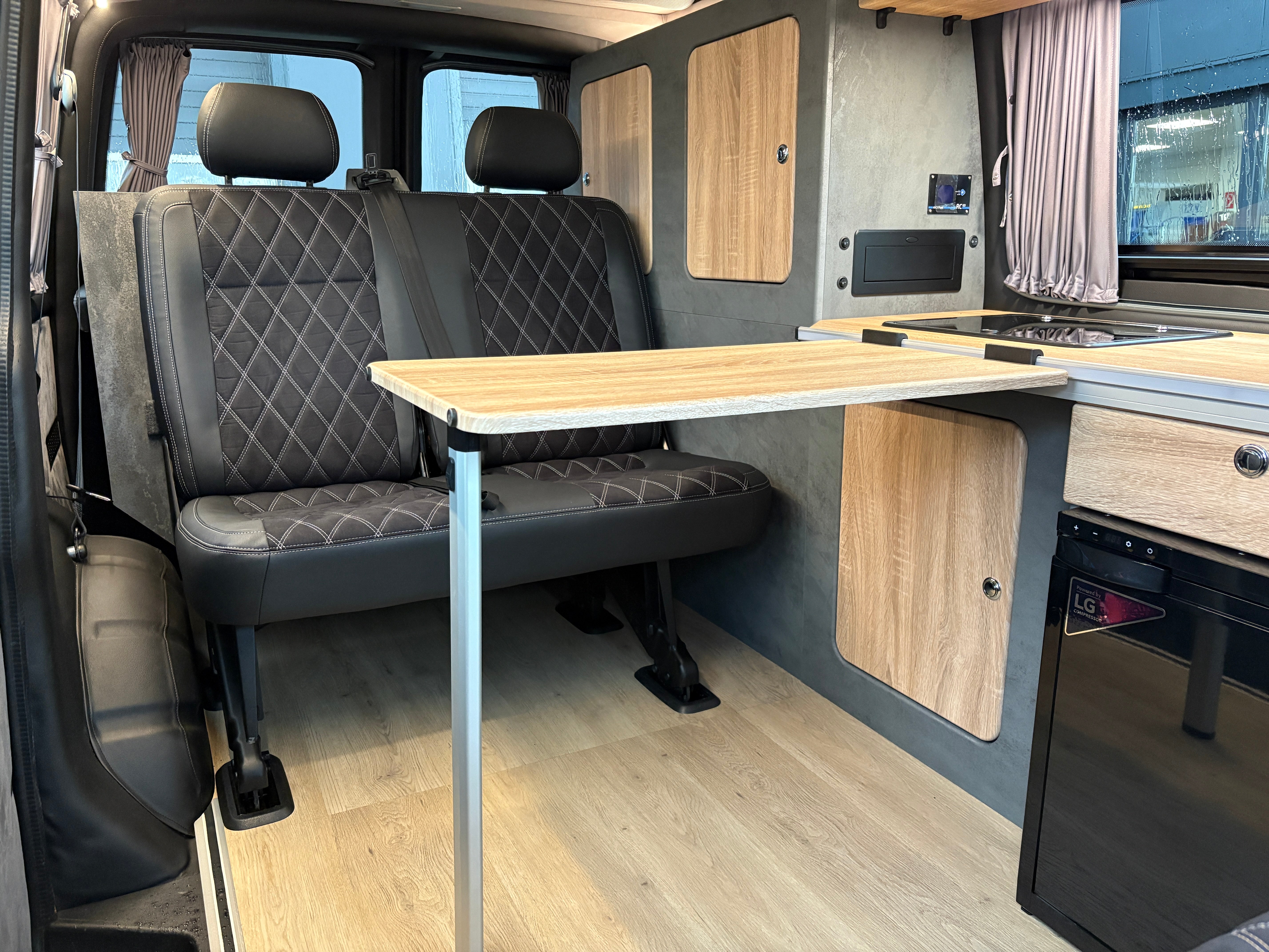 Volkswagen T6.1 Camper mit Schlafdach 2.0 TDI, 150 PS, Gelb, DSG | VW Bulli Wohmobil Campervan | KM-Stand: 81.000 km, EZ: 02.2020, Foto 16 | Weit & Wald Mönchengladbach