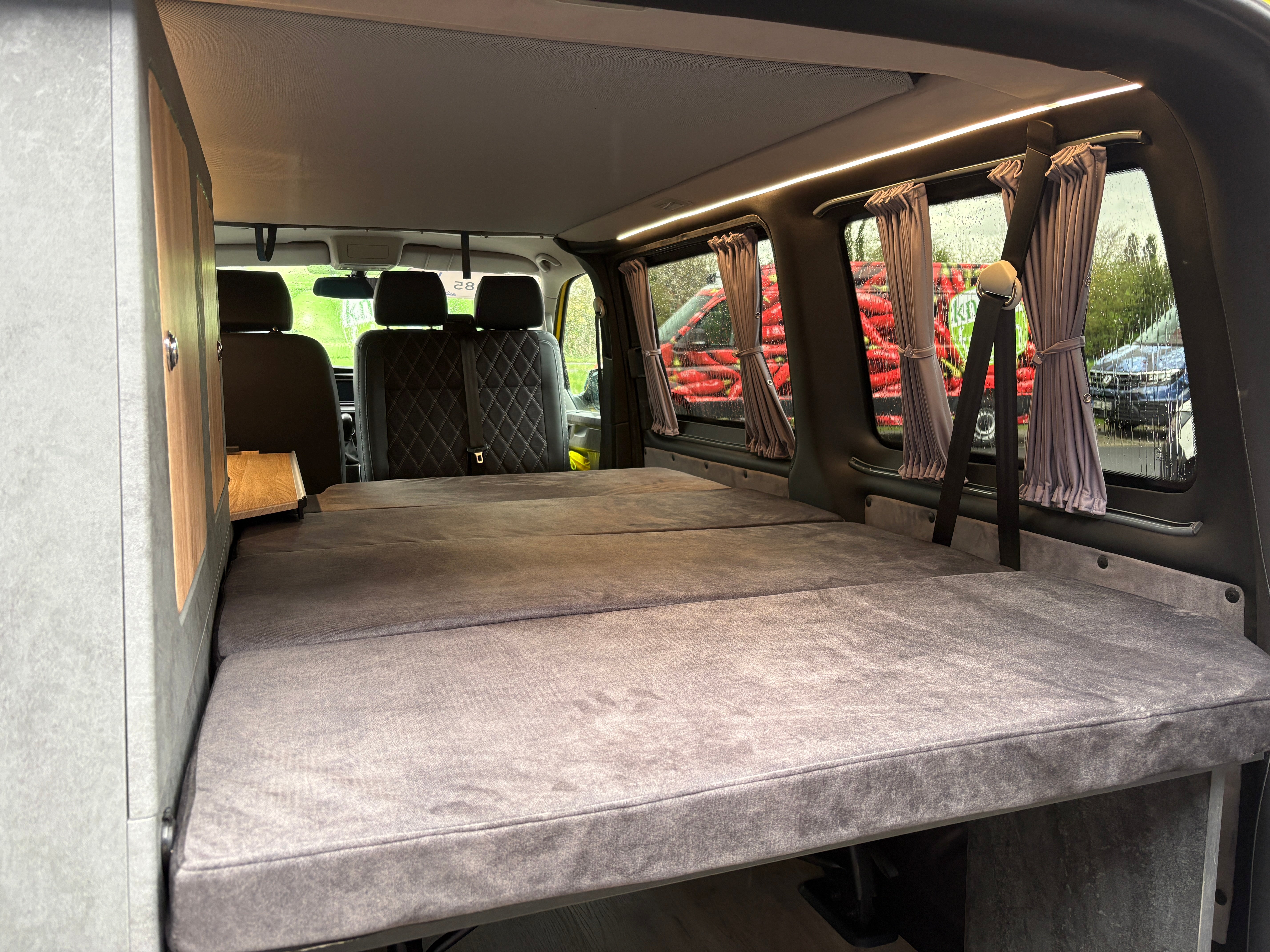 Volkswagen T6.1 Camper mit Schlafdach 2.0 TDI, 150 PS, Gelb, DSG | VW Bulli Wohmobil Campervan | KM-Stand: 81.000 km, EZ: 02.2020, Foto 15 | Weit & Wald Mönchengladbach