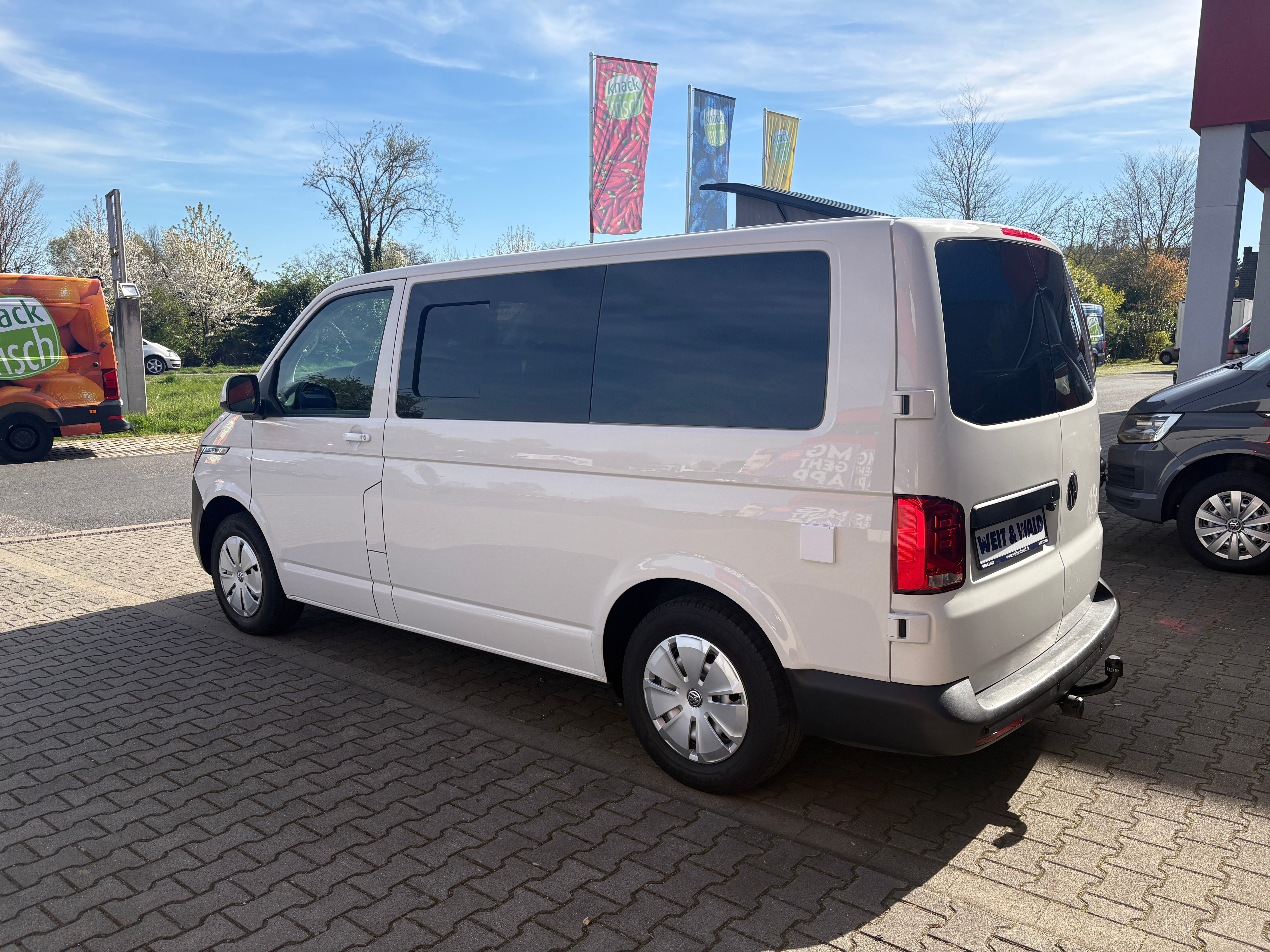 Volkswagen T6.1 Camper 2.0 TDI, 110 PS, Weiß | VW Bulli Wohmobil Campervan | KM-Stand: 143.000 km, EZ: 10.2020, Foto 12 | Weit & Wald Mönchengladbach