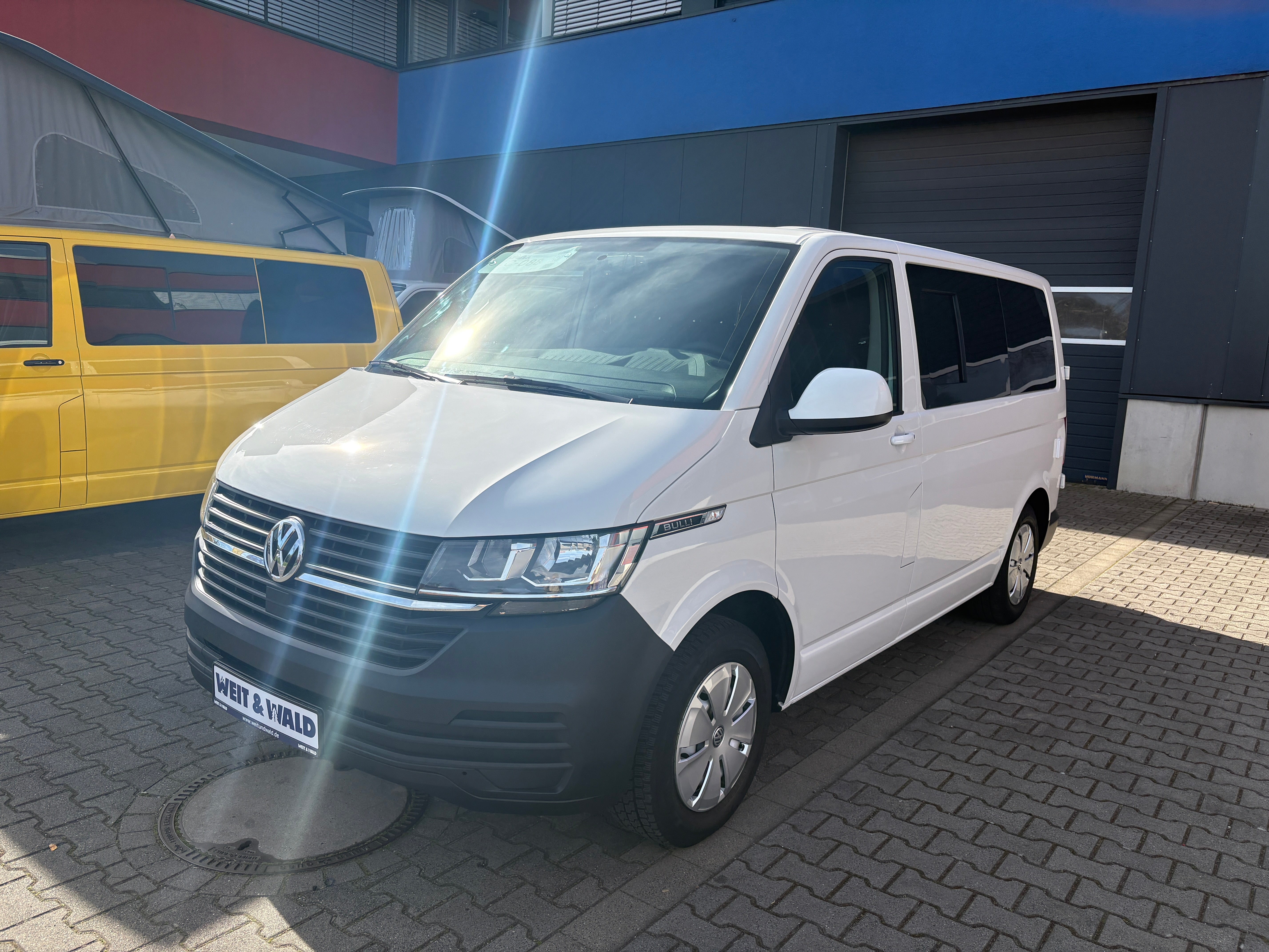 Volkswagen T6.1 Camper 2.0 TDI, 110 PS, Weiß | VW Bulli Wohmobil Campervan | KM-Stand: 143.000 km, EZ: 10.2020, Foto 16 | Weit & Wald Mönchengladbach