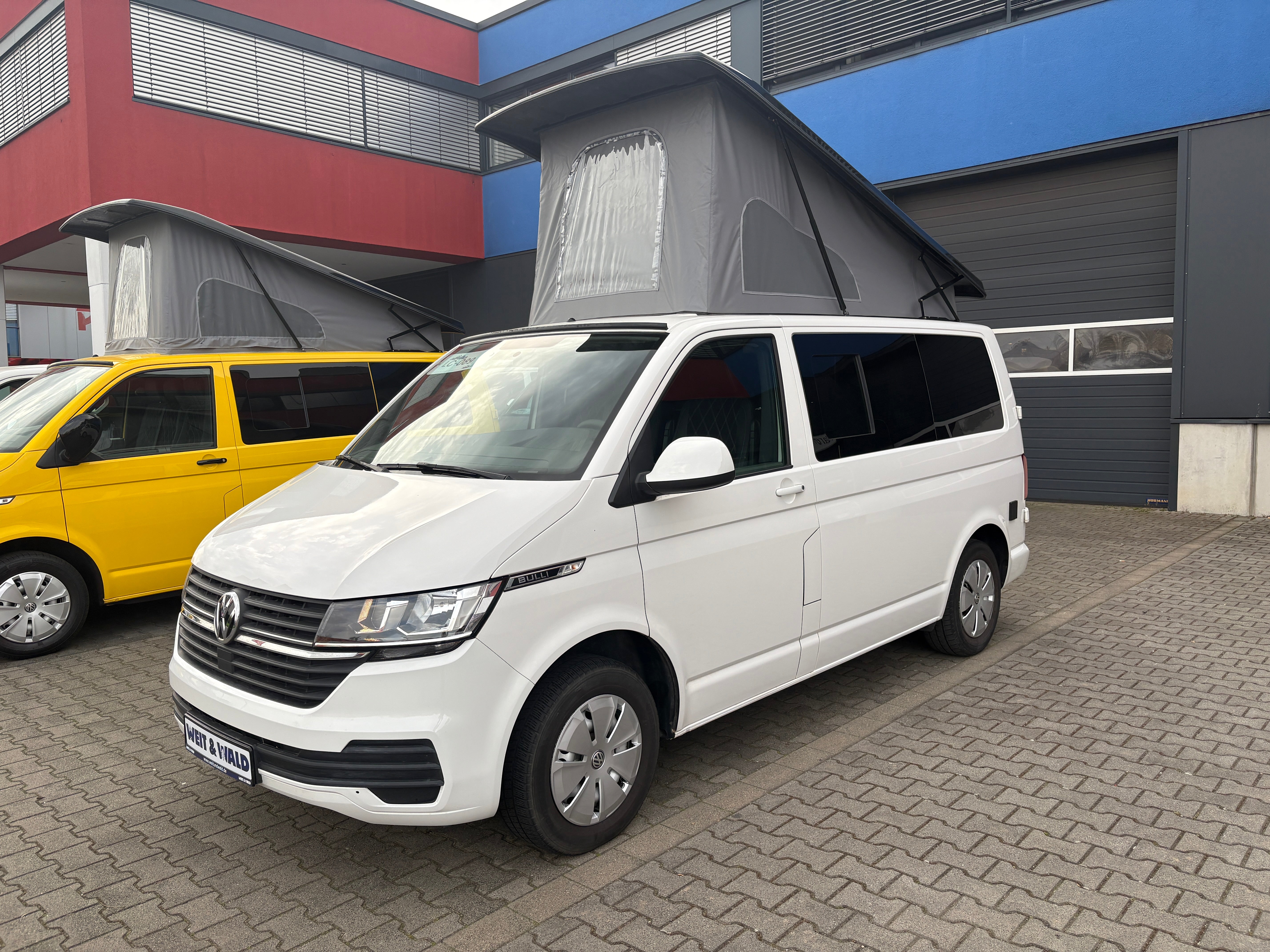 Volkswagen T6.1 Camper mit Schlafdach 2.0 TDI, 110 PS, Weiß | VW Bulli Wohmobil Campervan | KM-Stand: 80.000 km, EZ: 05.2021, Foto 5 | Weit & Wald Mönchengladbach