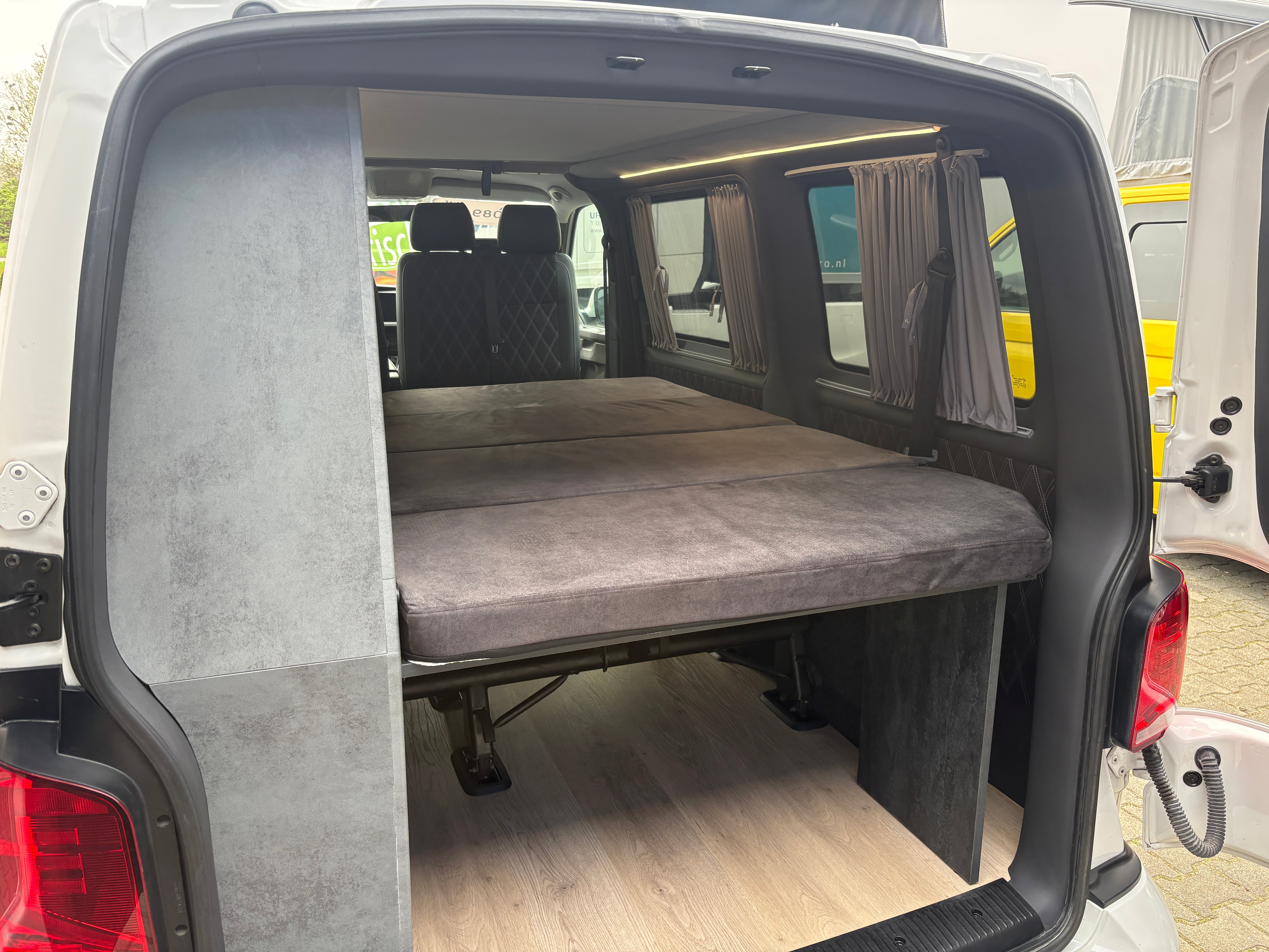 Volkswagen T6.1 Camper mit Schlafdach 2.0 TDI, 110 PS, Weiß | VW Bulli Wohmobil Campervan | KM-Stand: 80.000 km, EZ: 05.2021, Foto 23 | Weit & Wald Mönchengladbach