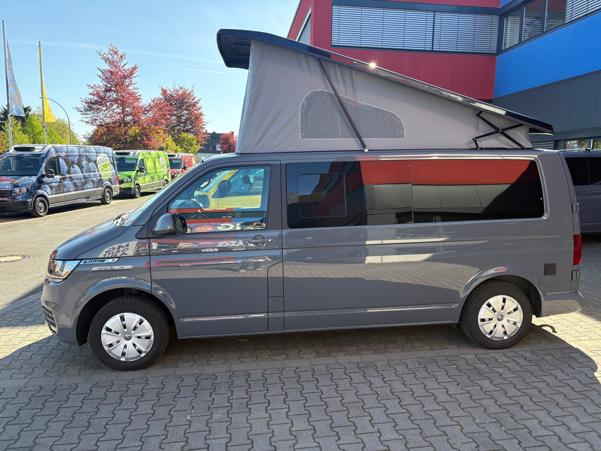 Volkswagen T6.1 Camper mit Aufstelldach & integriertem WC mit Kassettentoilette, 2.0 TDI, 150 PS / 110KW, Schalter - 6 Gang | VW Bulli Wohnmobil Campervan Kastenwagen