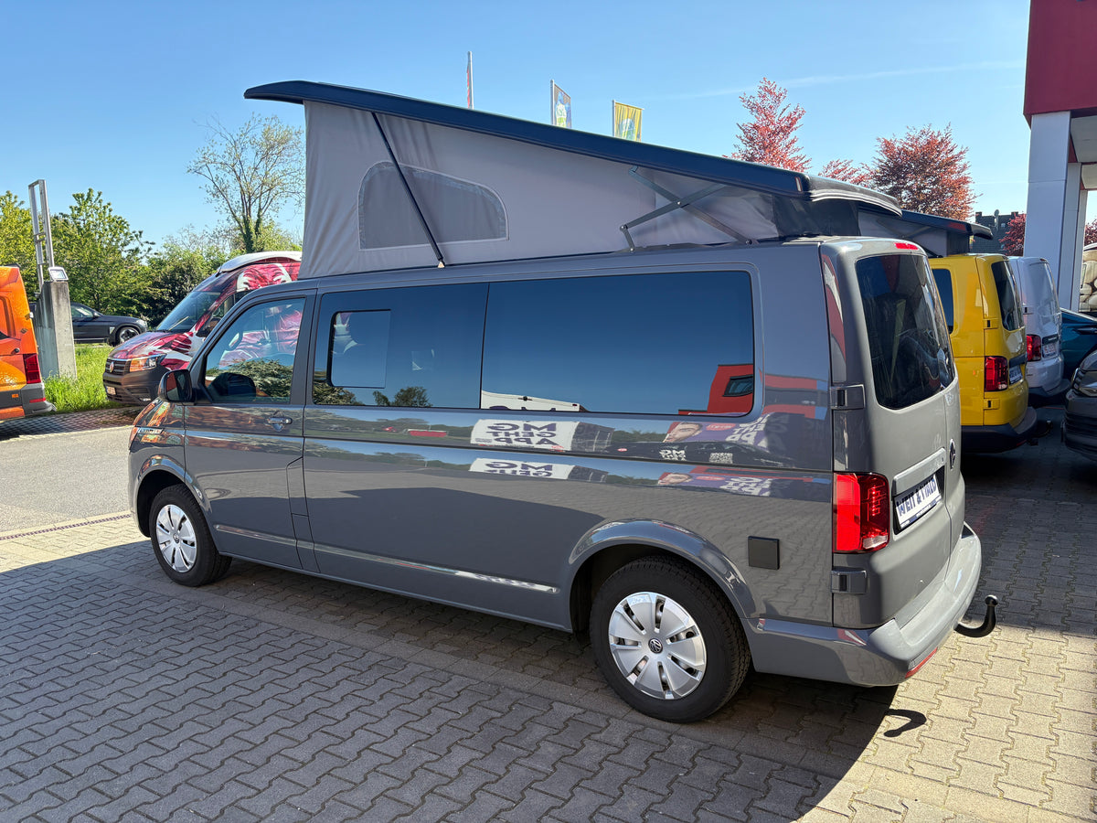 Volkswagen T6.1 Camper mit Aufstelldach & integriertem WC mit Kassettentoilette, 2.0 TDI, 150 PS / 110KW, Schalter - 6 Gang | VW Bulli Wohnmobil Campervan Kastenwagen