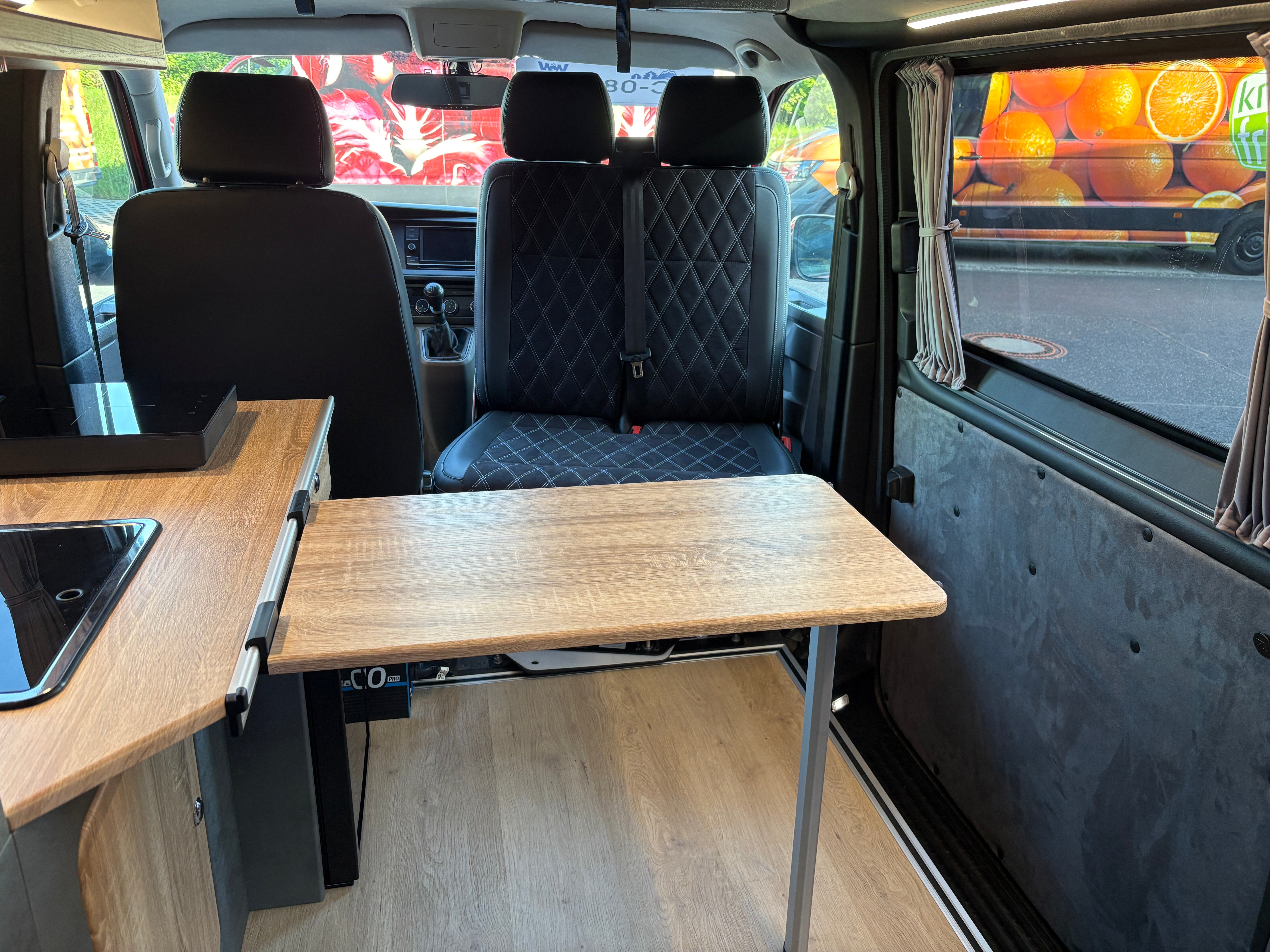 Volkswagen T6.1 Camper mit Schlafdach 2.0 TDI, 110 PS, Rot | VW Bulli Wohmobil Campervan | KM-Stand: 94.000 km, EZ: 09.2020, Foto 24 | Weit & Wald Mönchengladbach
