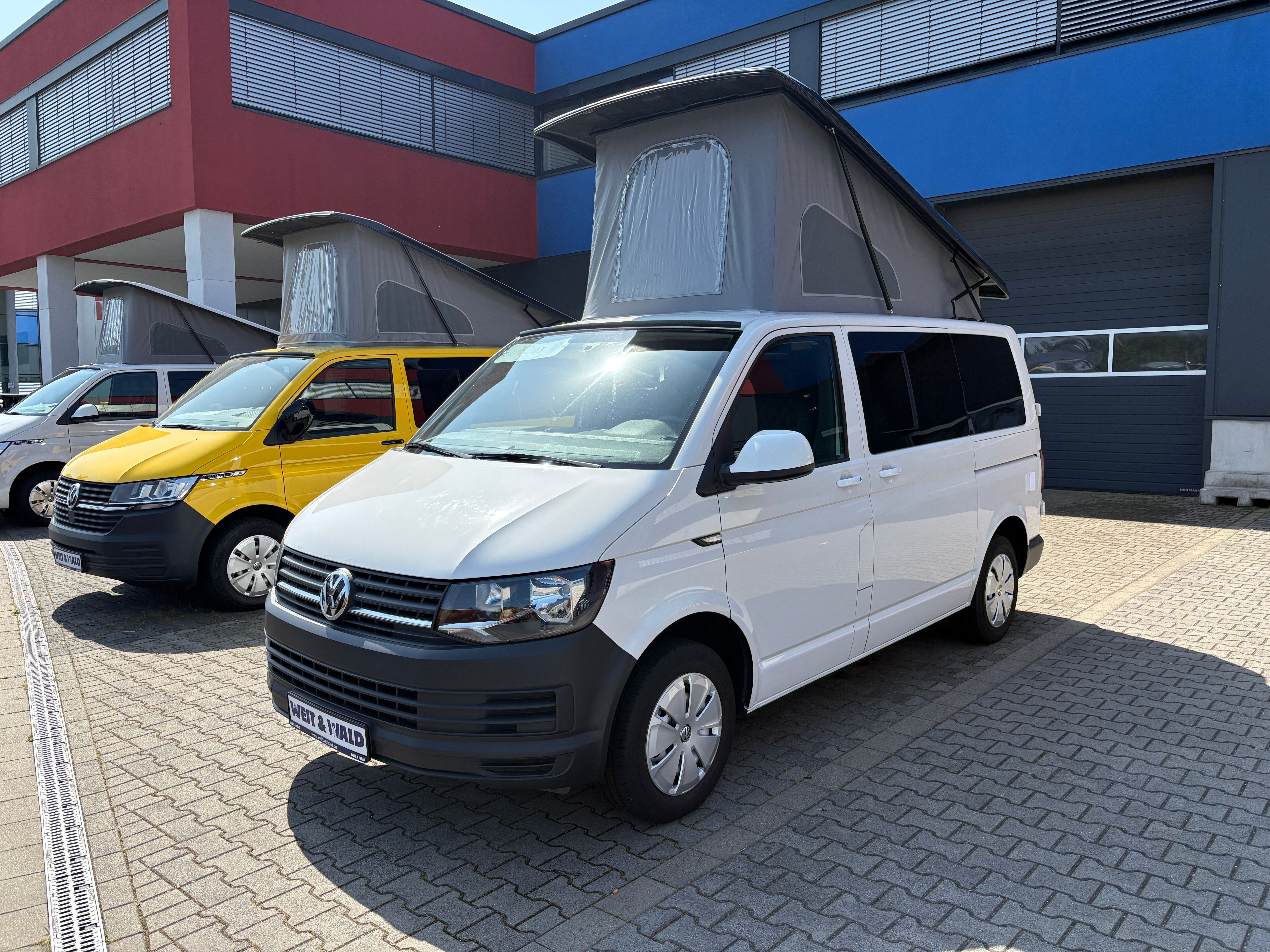 Volkswagen T6 Camper mit Aufstelldach, 2.0 TDI, 114 PS / 84KW | VW Bulli Wohnmobil Campervan Kastenwagen
