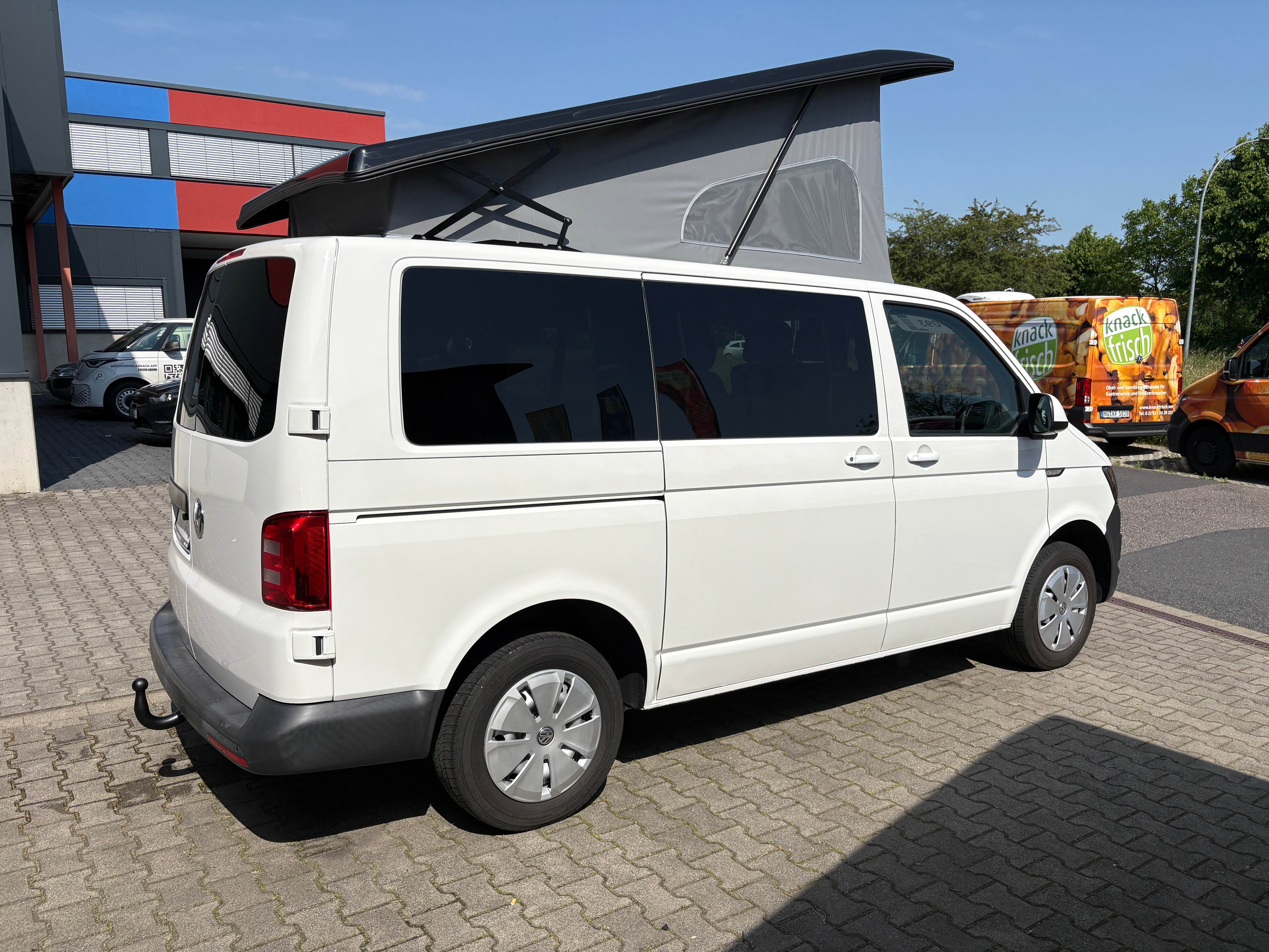 Volkswagen T6 Camper mit Aufstelldach, 2.0 TDI, 114 PS / 84KW | VW Bulli Wohnmobil Campervan Kastenwagen