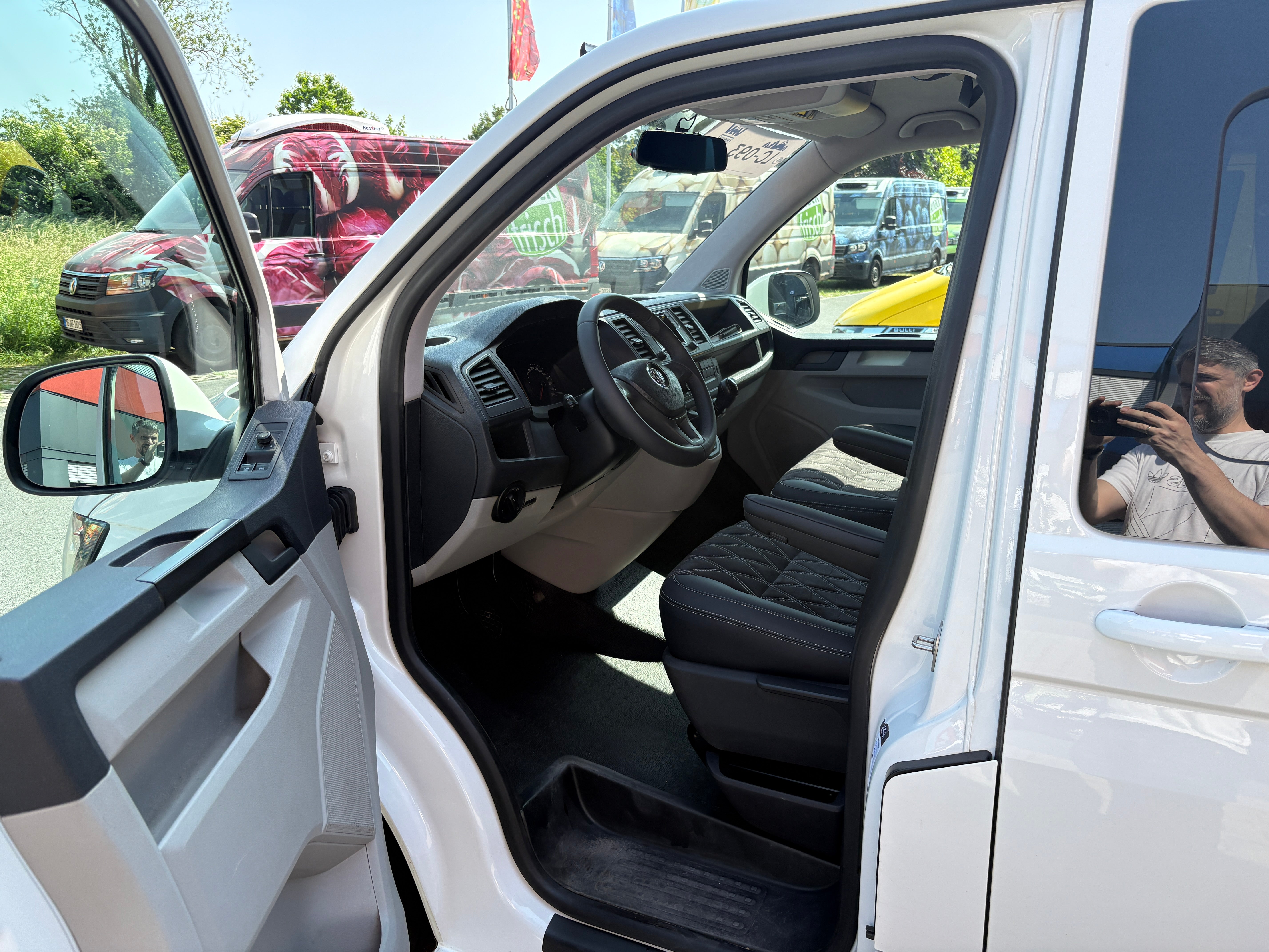 Volkswagen T6 Camper mit Aufstelldach, 2.0 TDI, 114 PS / 84KW | VW Bulli Wohnmobil Campervan Kastenwagen