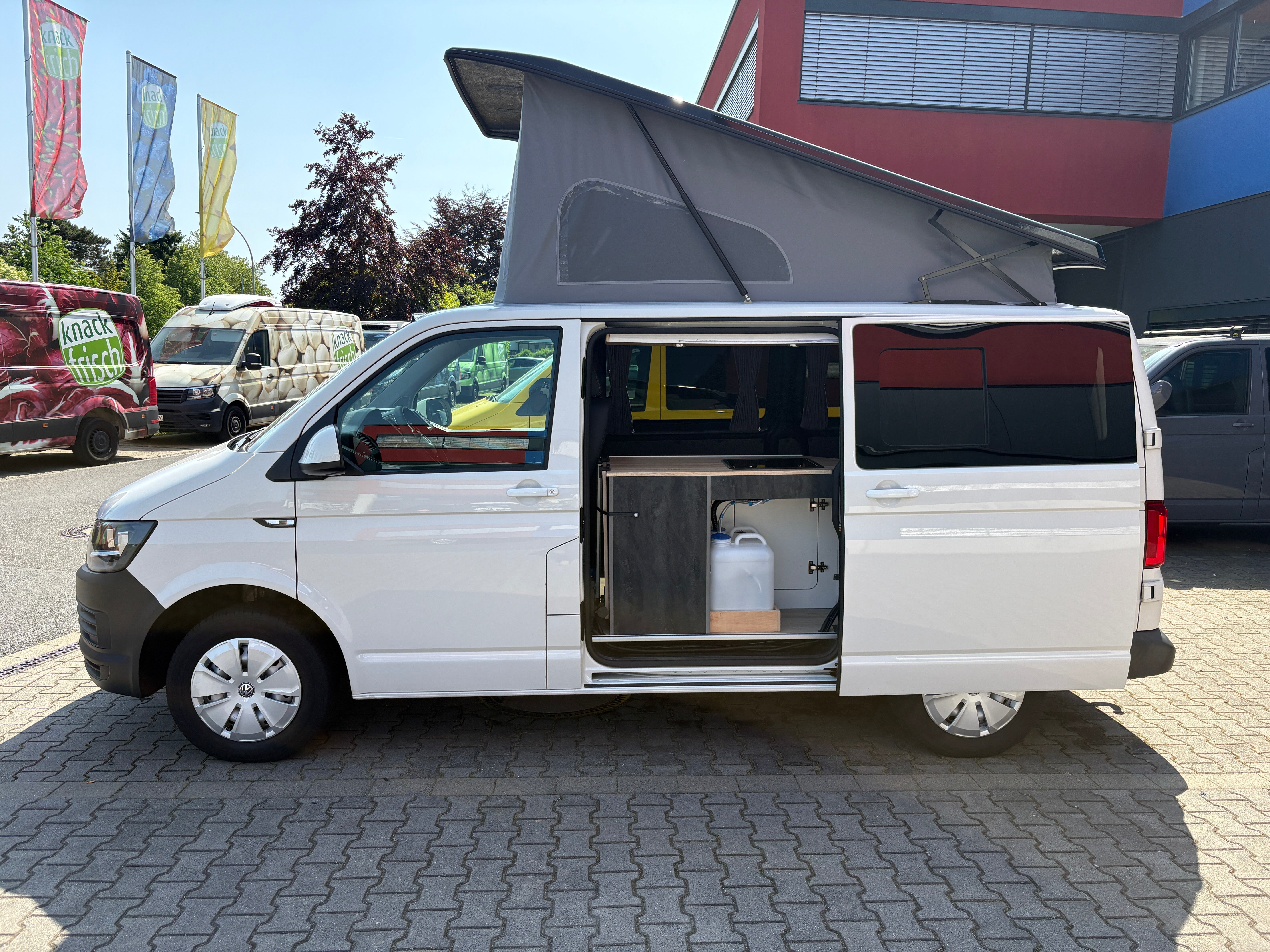 Volkswagen T6 Camper mit Aufstelldach, 2.0 TDI, 114 PS / 84KW | VW Bulli Wohnmobil Campervan Kastenwagen