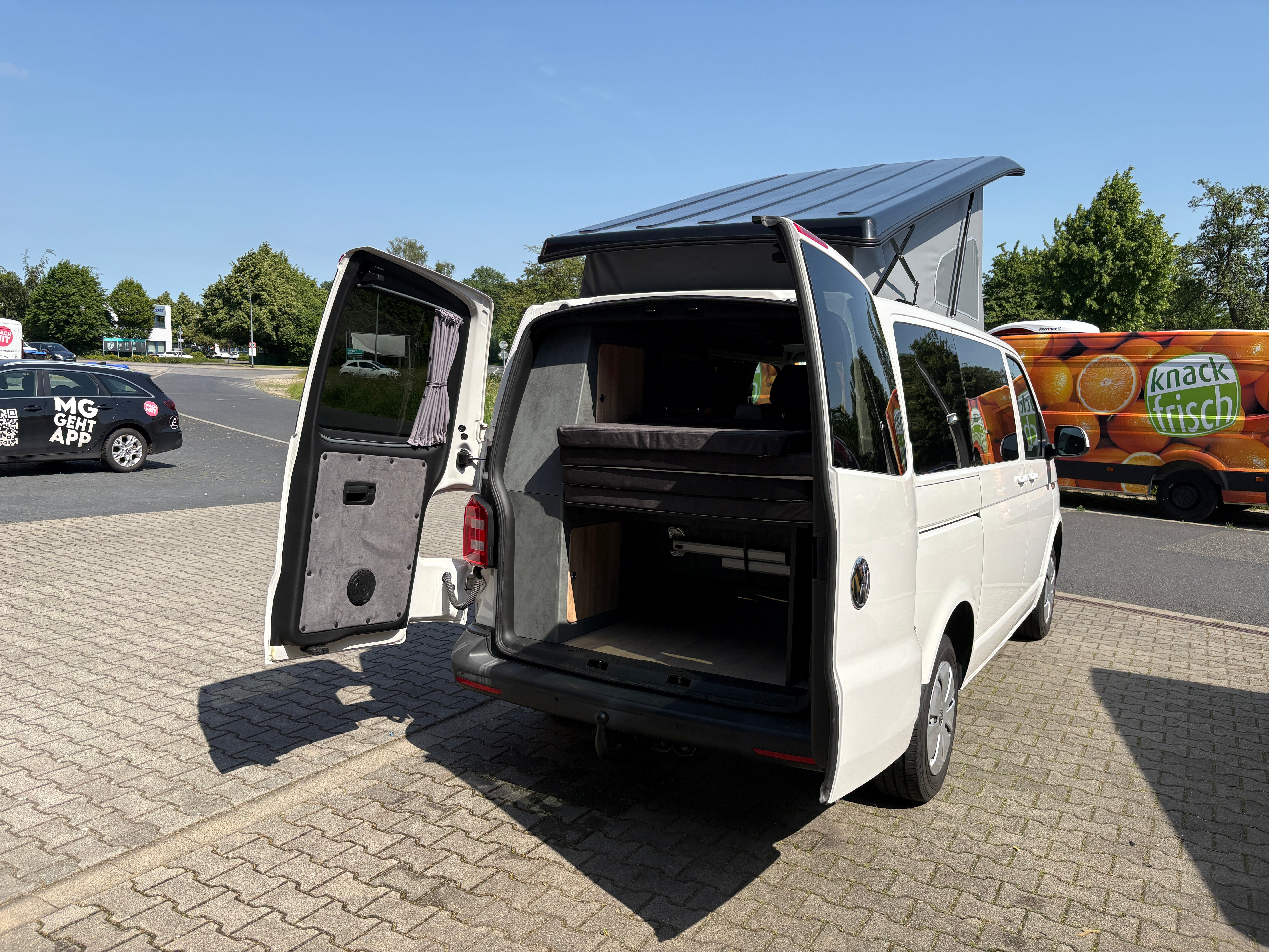 Volkswagen T6 Camper mit Aufstelldach, 2.0 TDI, 114 PS / 84KW | VW Bulli Wohnmobil Campervan Kastenwagen