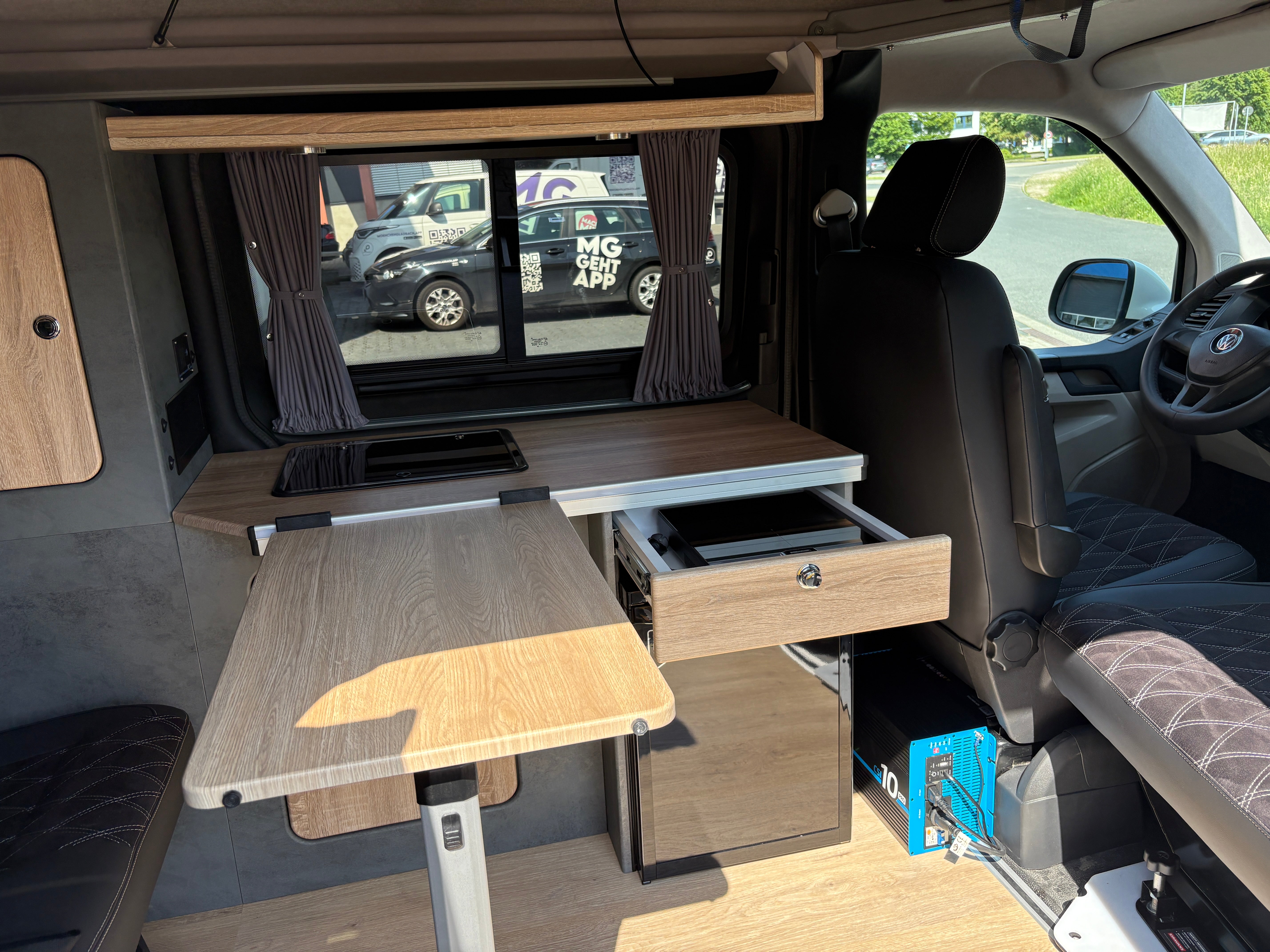 Volkswagen T6 Camper mit Aufstelldach, 2.0 TDI, 114 PS / 84KW | VW Bulli Wohnmobil Campervan Kastenwagen