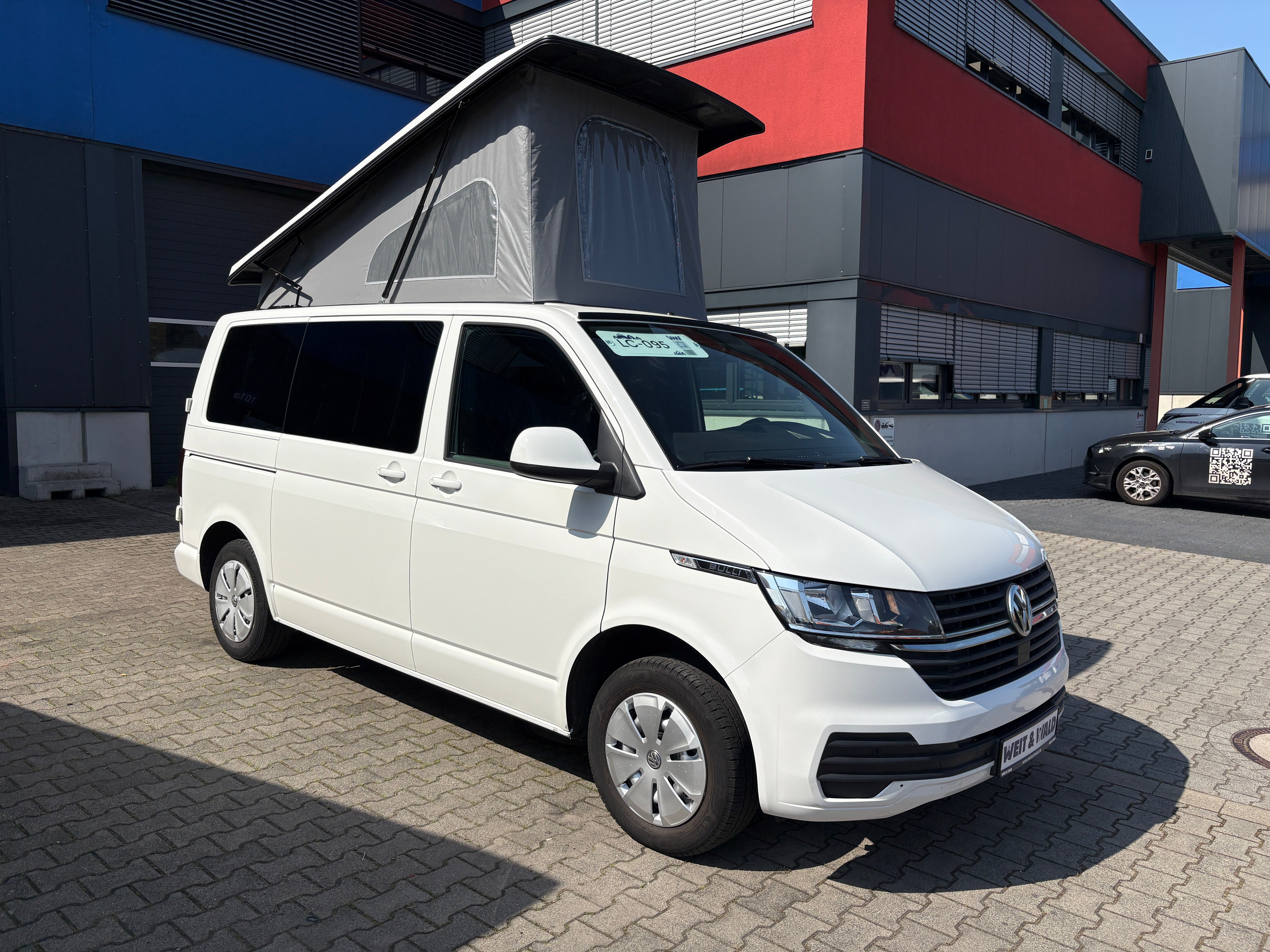 Volkswagen T6.1 Camper mit Aufstelldach, 2.0 TDI, 150 PS / 110KW, Schalter - 6 Gang | VW Bulli Wohnmobil Campervan Kastenwagen