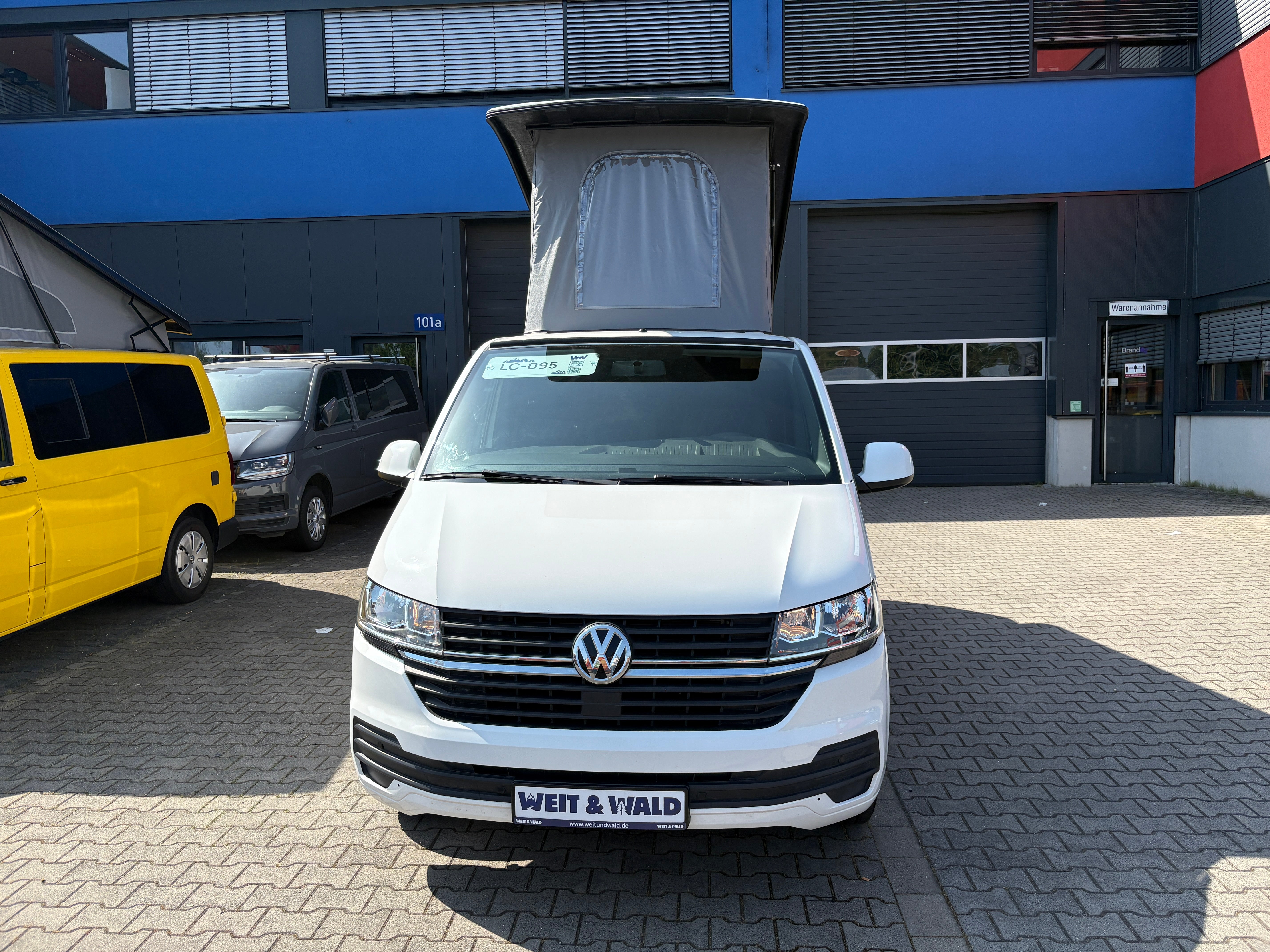 Volkswagen T6.1 Camper mit Aufstelldach, 2.0 TDI, 150 PS / 110KW, Schalter - 6 Gang | VW Bulli Wohnmobil Campervan Kastenwagen