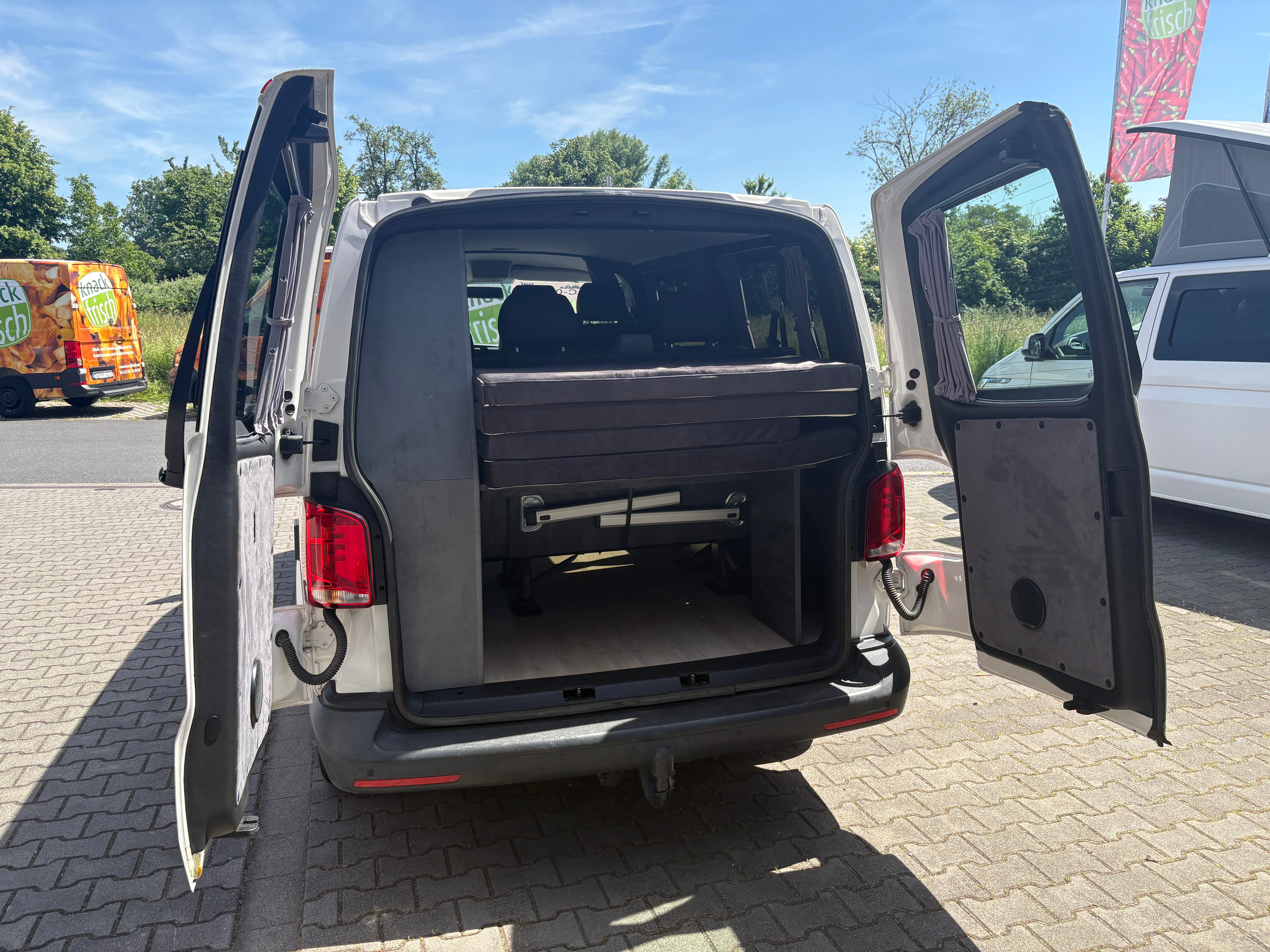 Volkswagen T6.1 Camper, 2.0 TDI, 110 PS / 81KW | VW Bulli Wohnmobil Campervan Kastenwagen