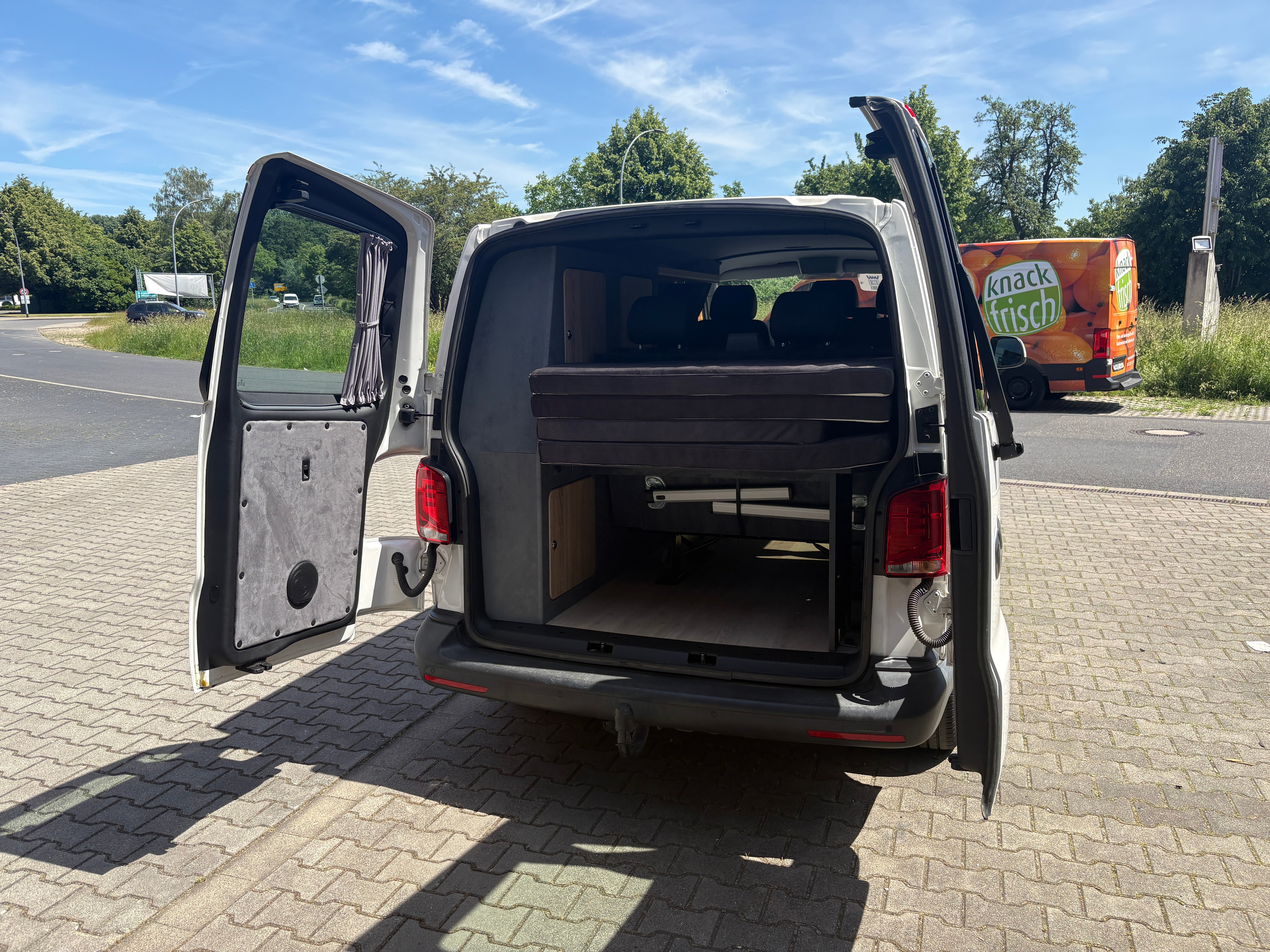 Volkswagen T6.1 Camper, 2.0 TDI, 110 PS / 81KW | VW Bulli Wohnmobil Campervan Kastenwagen