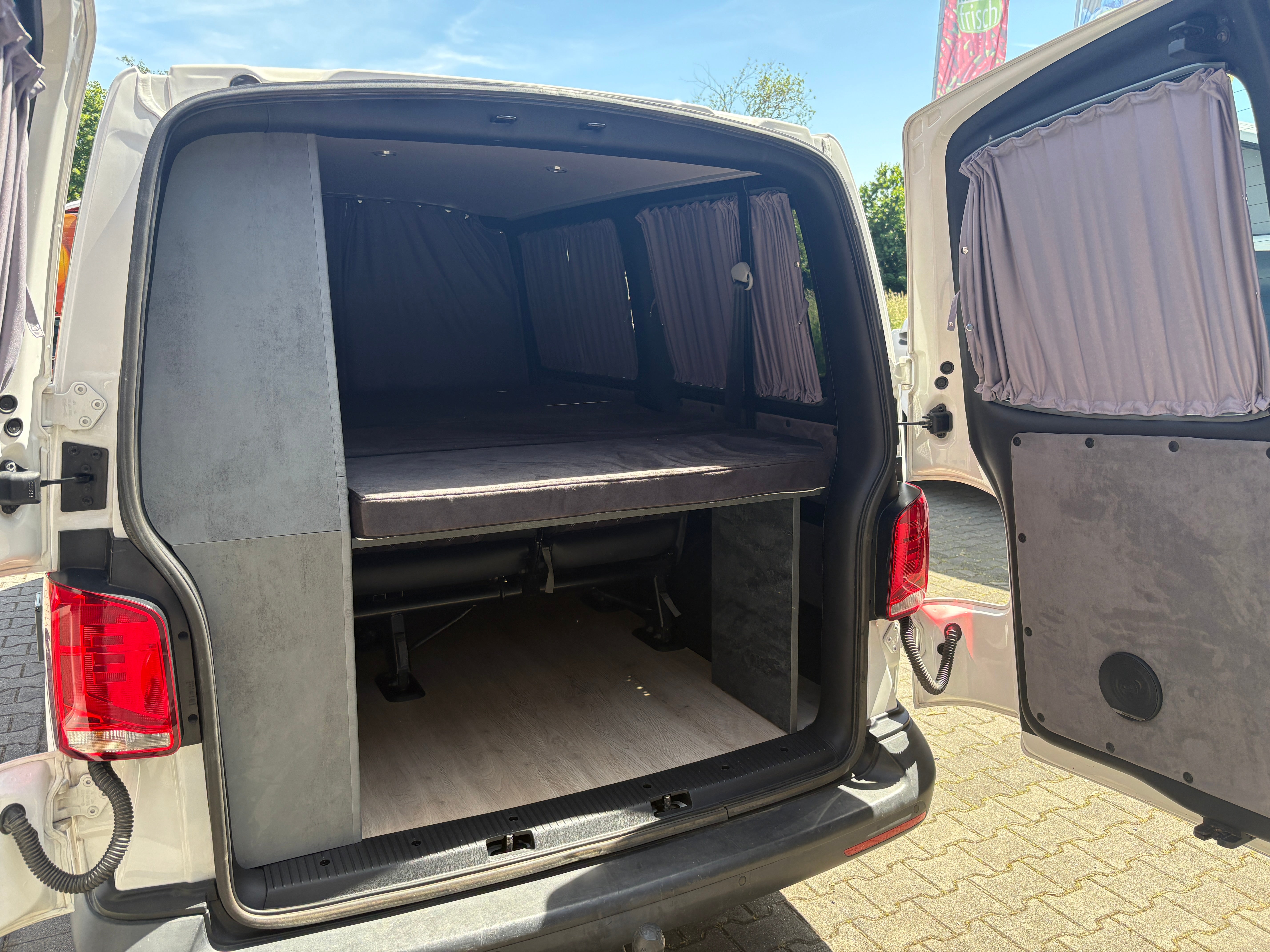 Volkswagen T6.1 Camper, 2.0 TDI, 110 PS / 81KW | VW Bulli Wohnmobil Campervan Kastenwagen