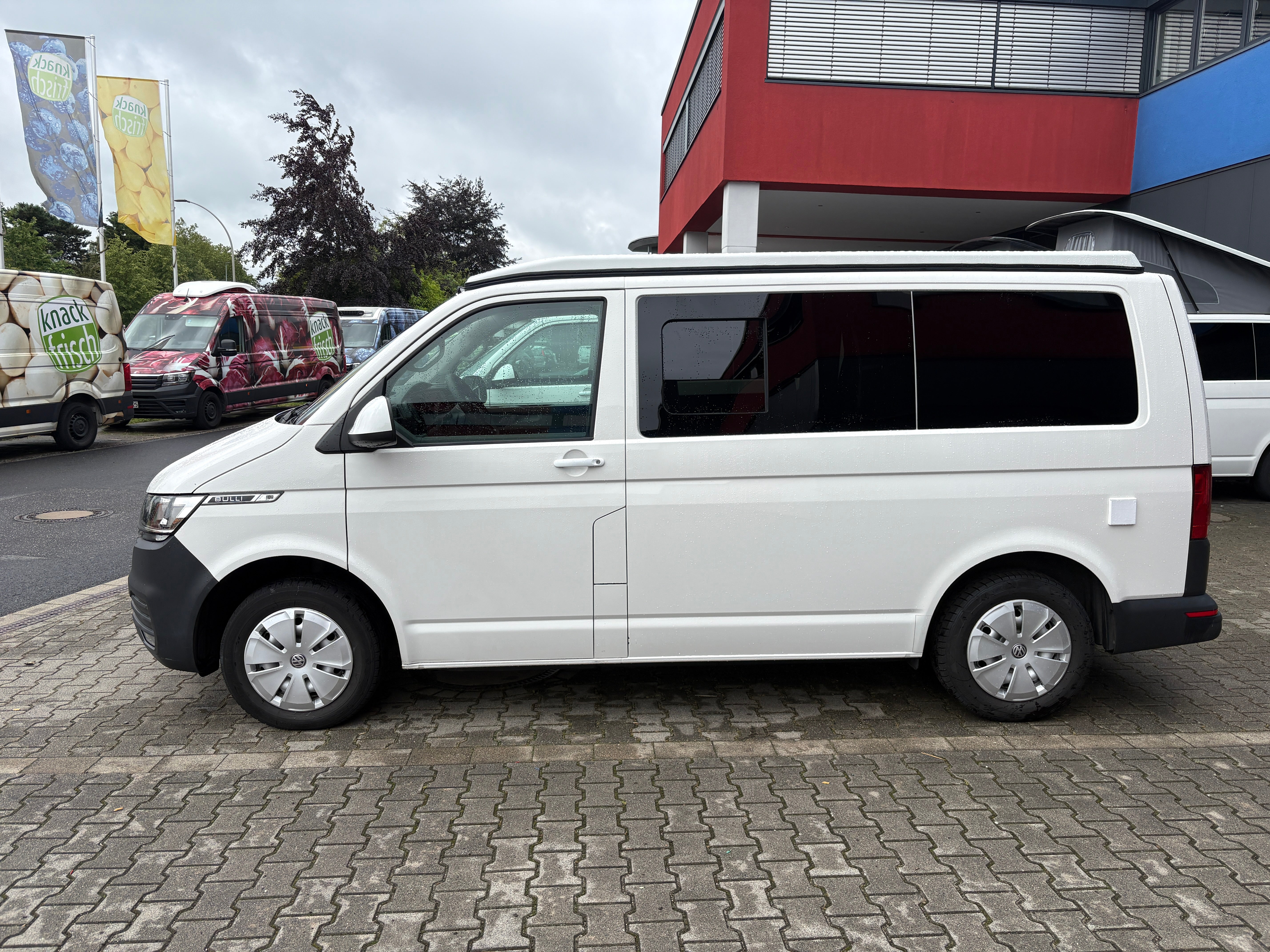 Volkswagen T6.1 Camper mit Aufstelldach, 2.0 TDI, 150 PS / 110KW, Schalter - 6 Gang | VW Bulli Wohnmobil Campervan Kastenwagen