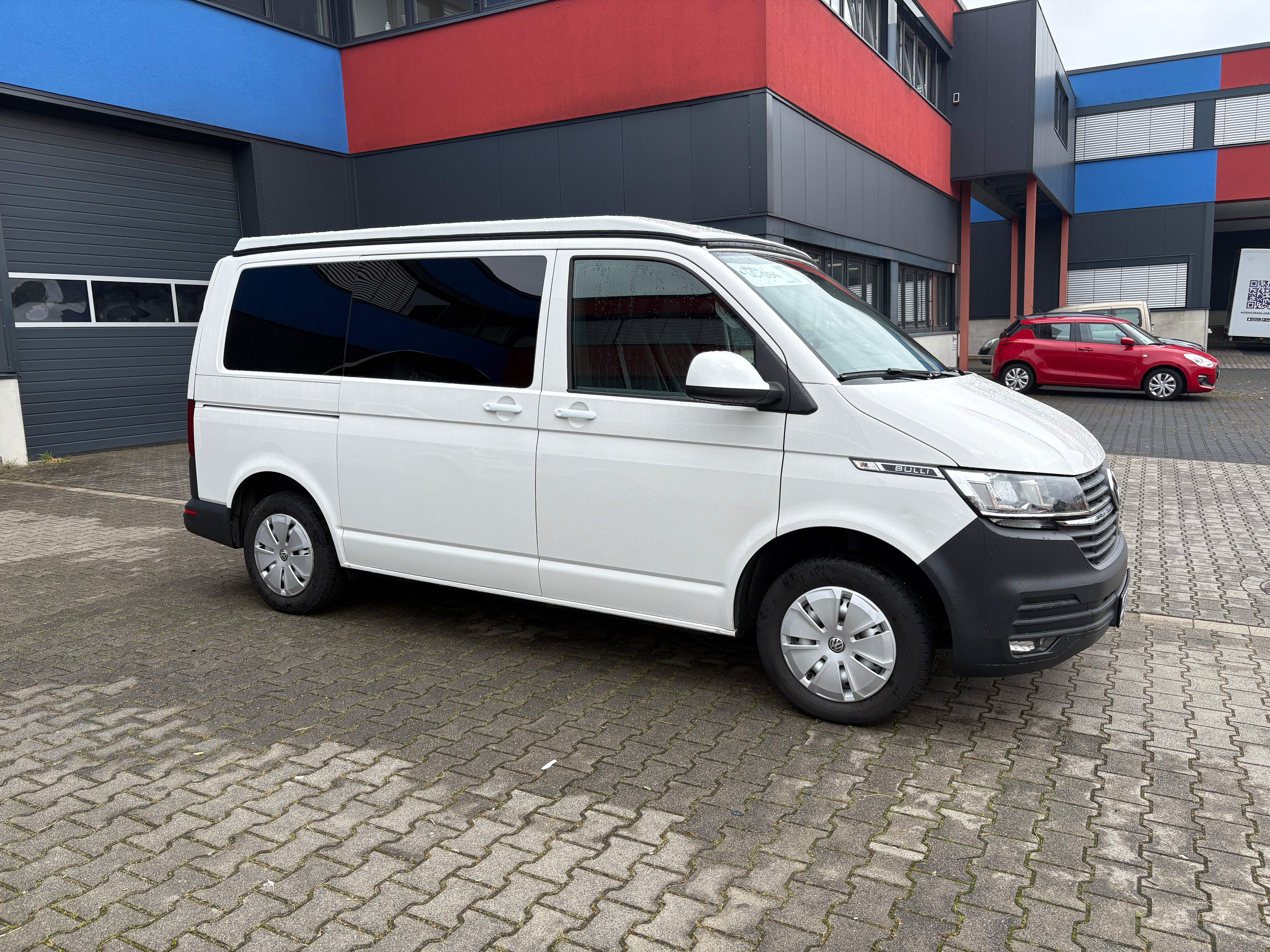 Volkswagen T6.1 Camper mit Aufstelldach, 2.0 TDI, 150 PS / 110KW, Schalter - 6 Gang | VW Bulli Wohnmobil Campervan Kastenwagen