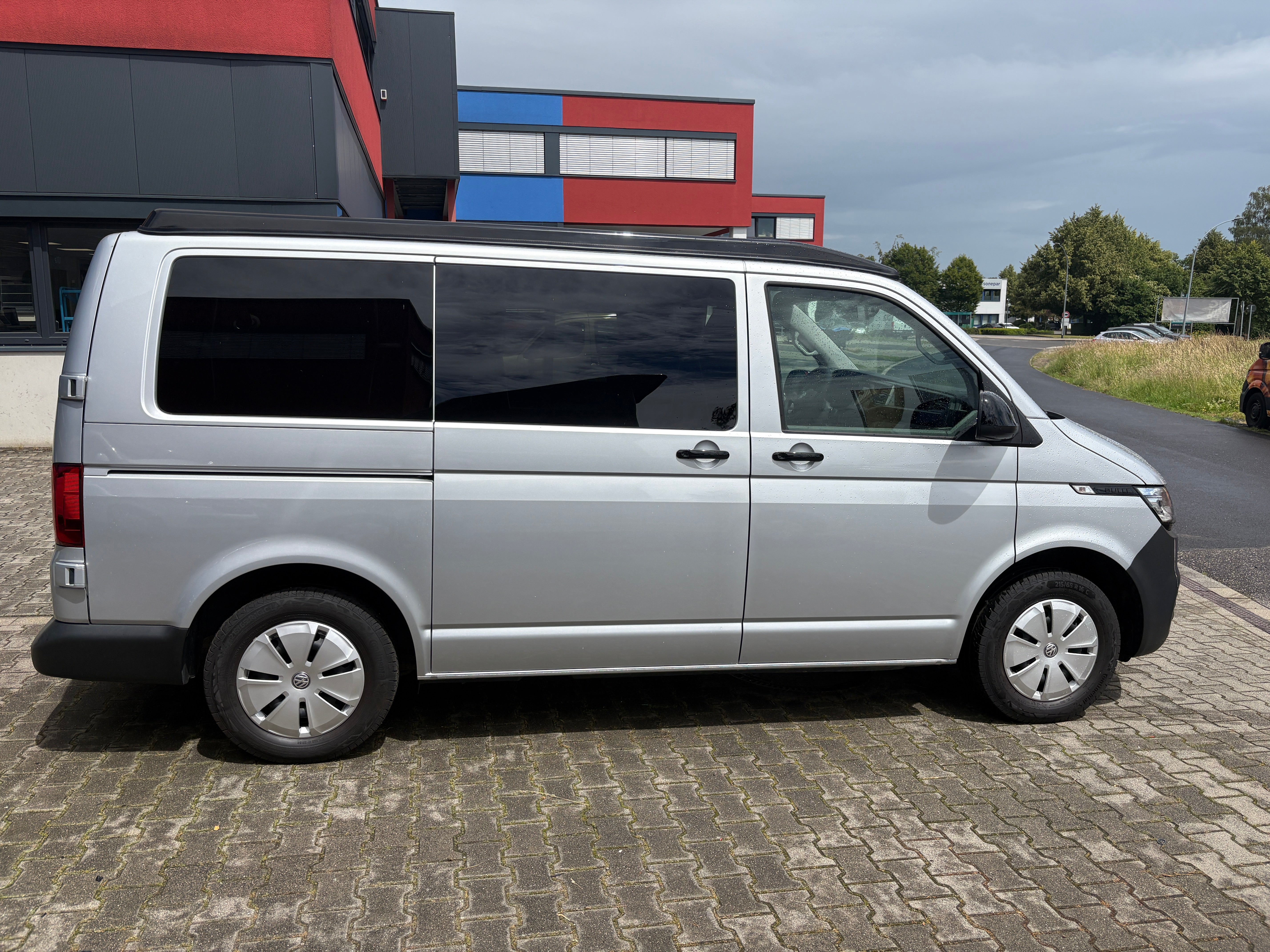 Volkswagen T6.1 Camper mit Aufstelldach, 2.0 TDI, 150 PS / 110KW, DSG | VW Bulli Wohnmobil Campervan Kastenwagen