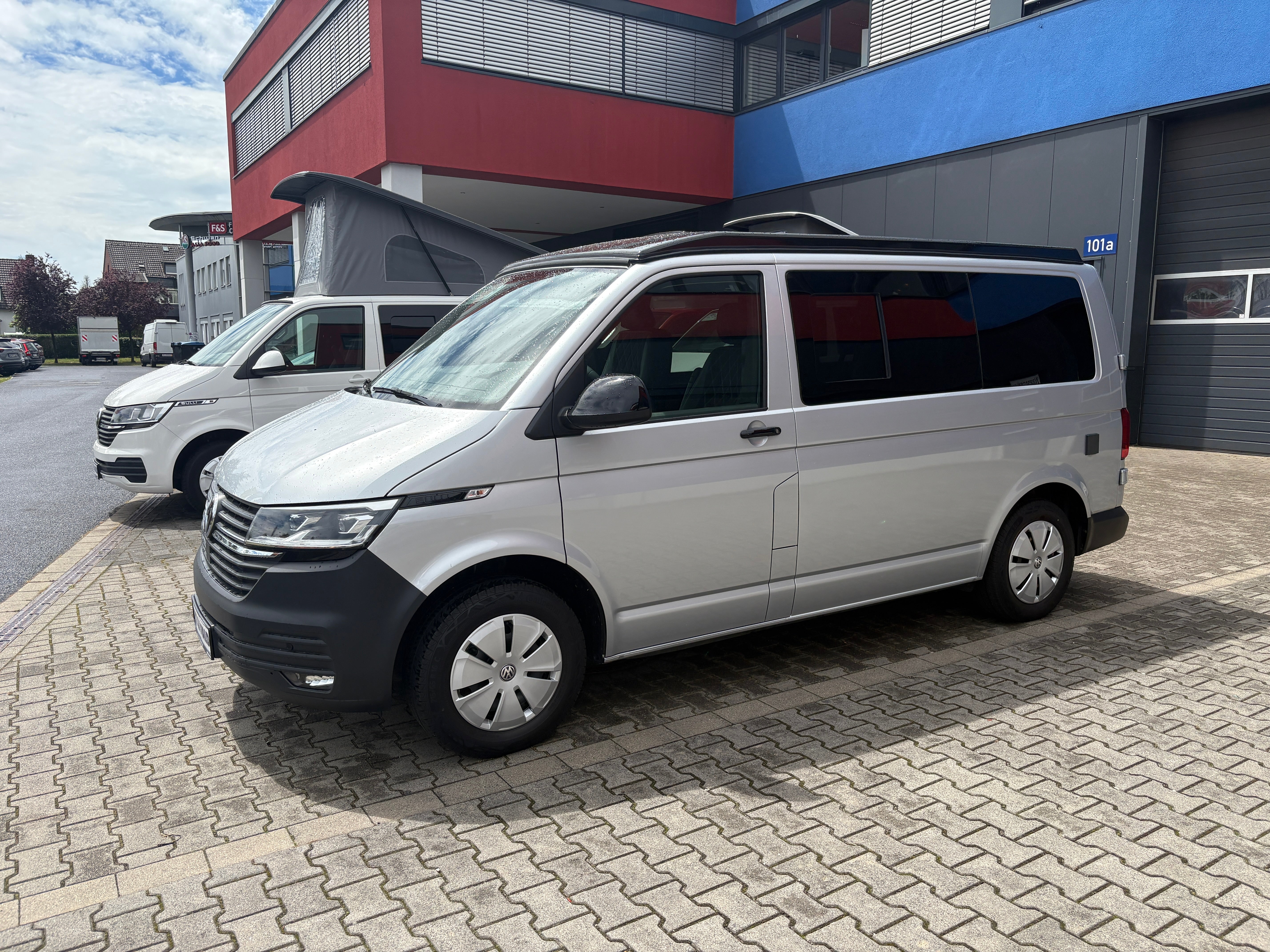 Volkswagen T6.1 Camper mit Aufstelldach, 2.0 TDI, 150 PS / 110KW, DSG | VW Bulli Wohnmobil Campervan Kastenwagen