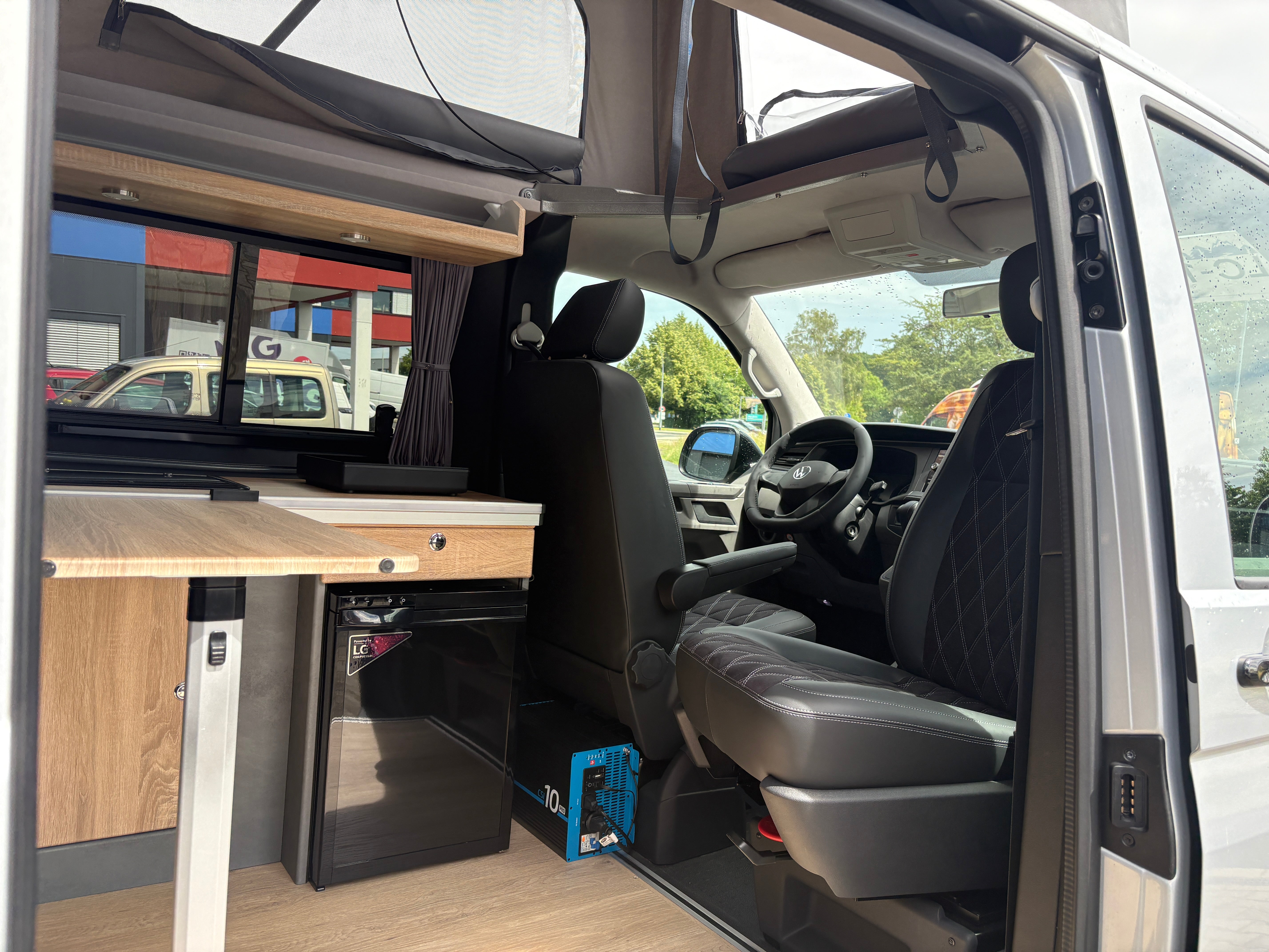 Volkswagen T6.1 Camper mit Aufstelldach, 2.0 TDI, 150 PS / 110KW, DSG | VW Bulli Wohnmobil Campervan Kastenwagen