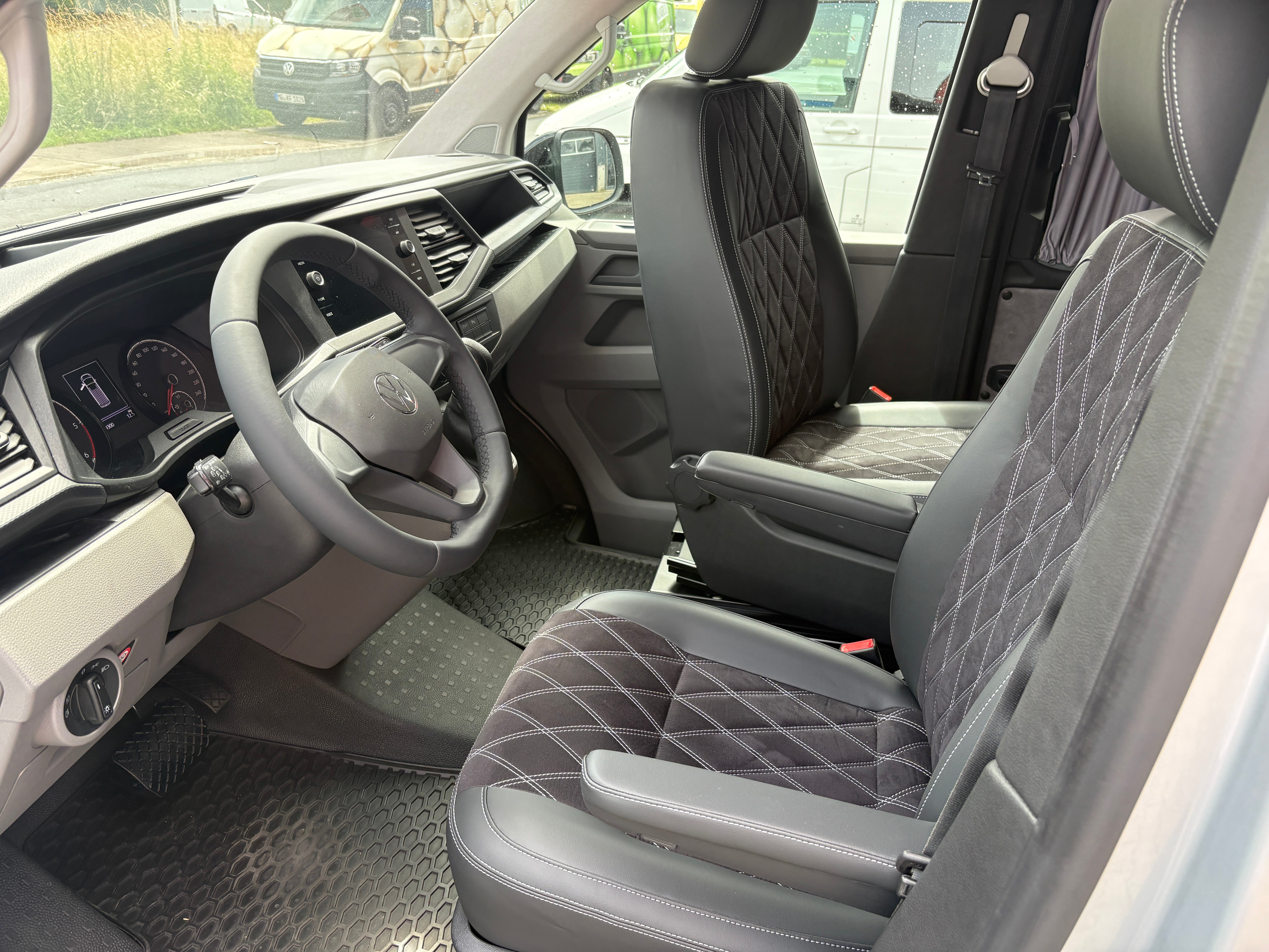 Volkswagen T6.1 Camper mit Aufstelldach, 2.0 TDI, 150 PS / 110KW, DSG | VW Bulli Wohnmobil Campervan Kastenwagen