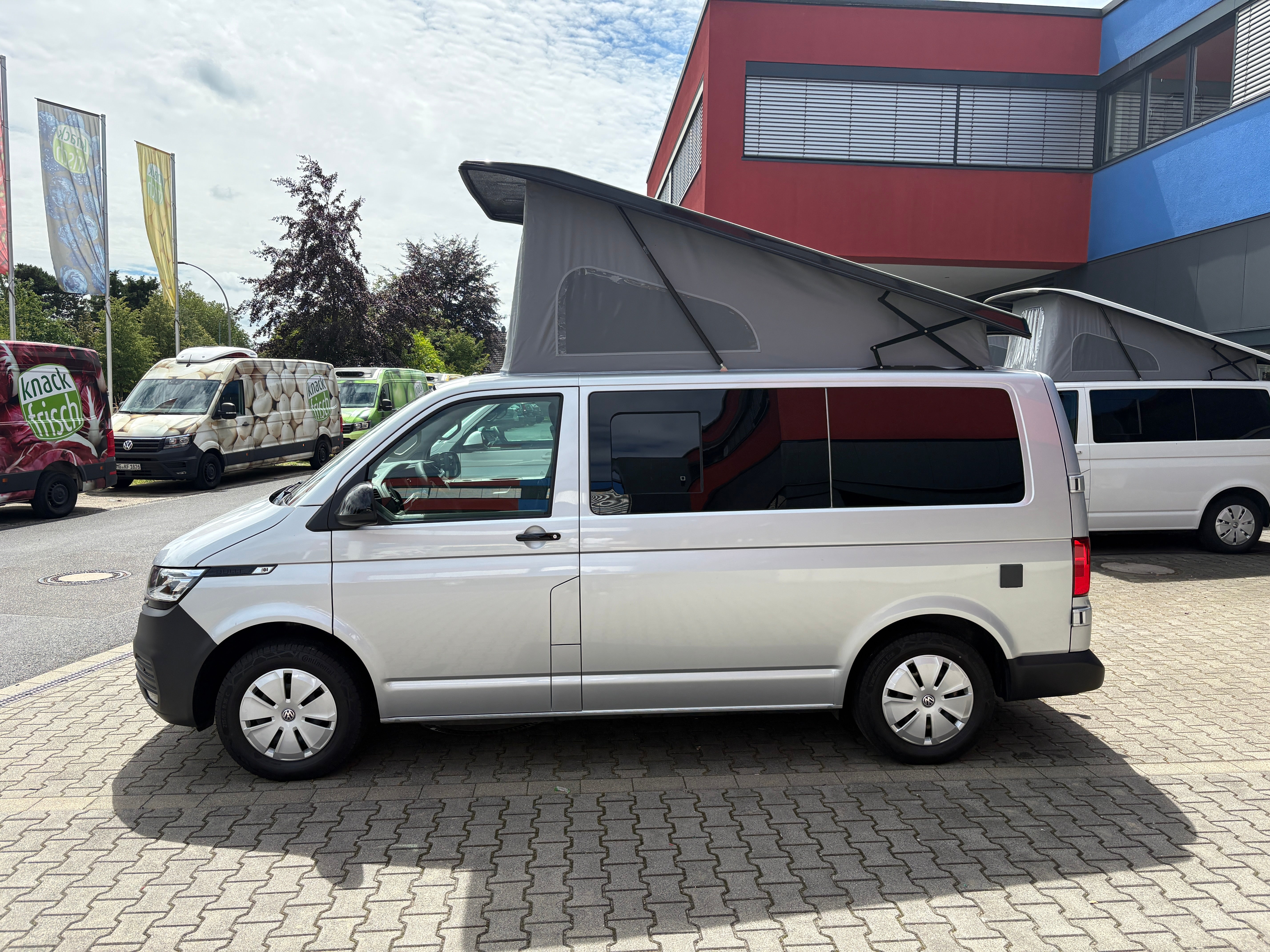 Volkswagen T6.1 Camper mit Aufstelldach, 2.0 TDI, 150 PS / 110KW, DSG | VW Bulli Wohnmobil Campervan Kastenwagen