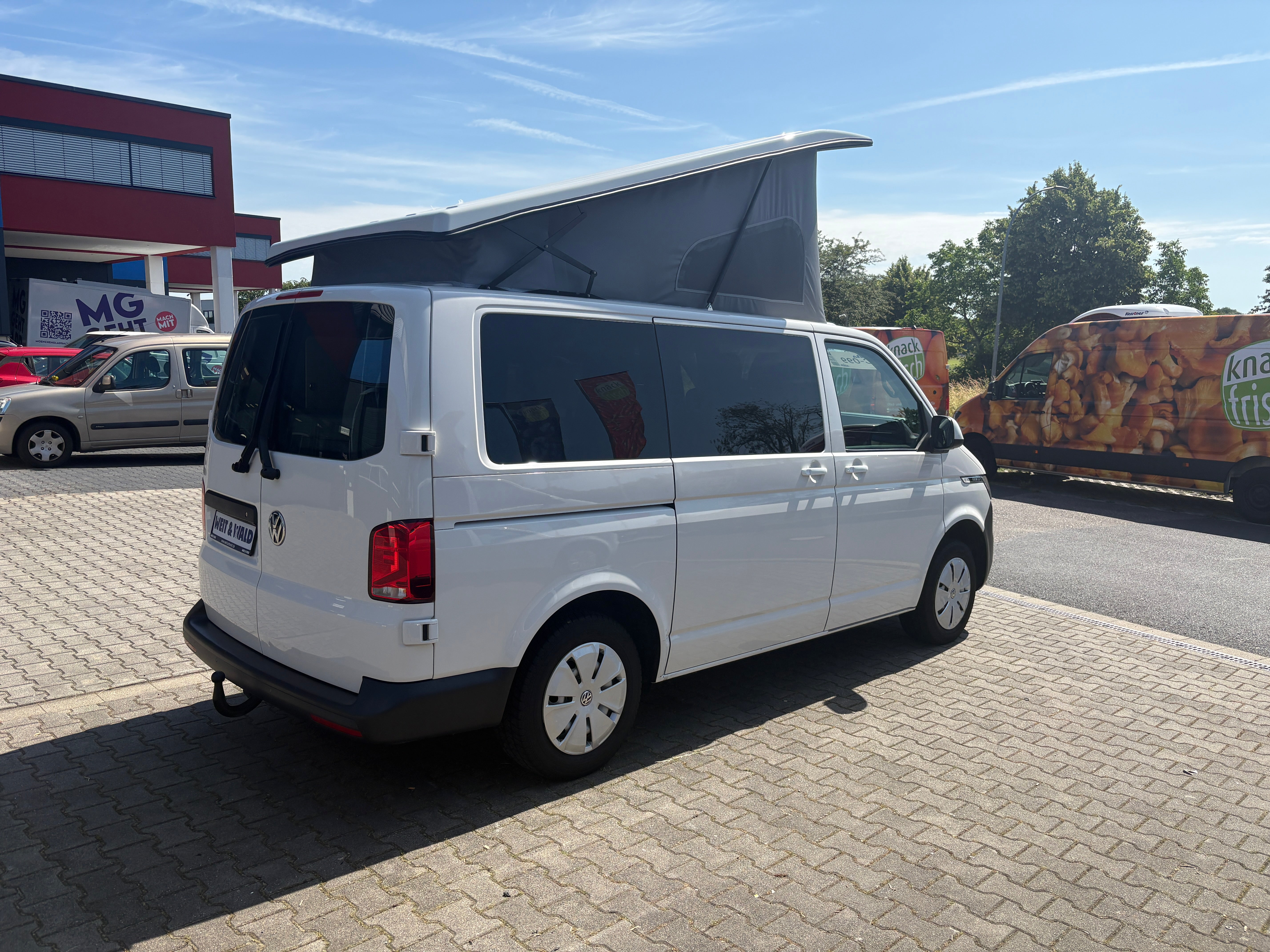 Volkswagen T6.1 Camper mit Aufstelldach, 2.0 TDI, 110 PS / 81KW | VW Bulli Wohnmobil Campervan Kastenwagen