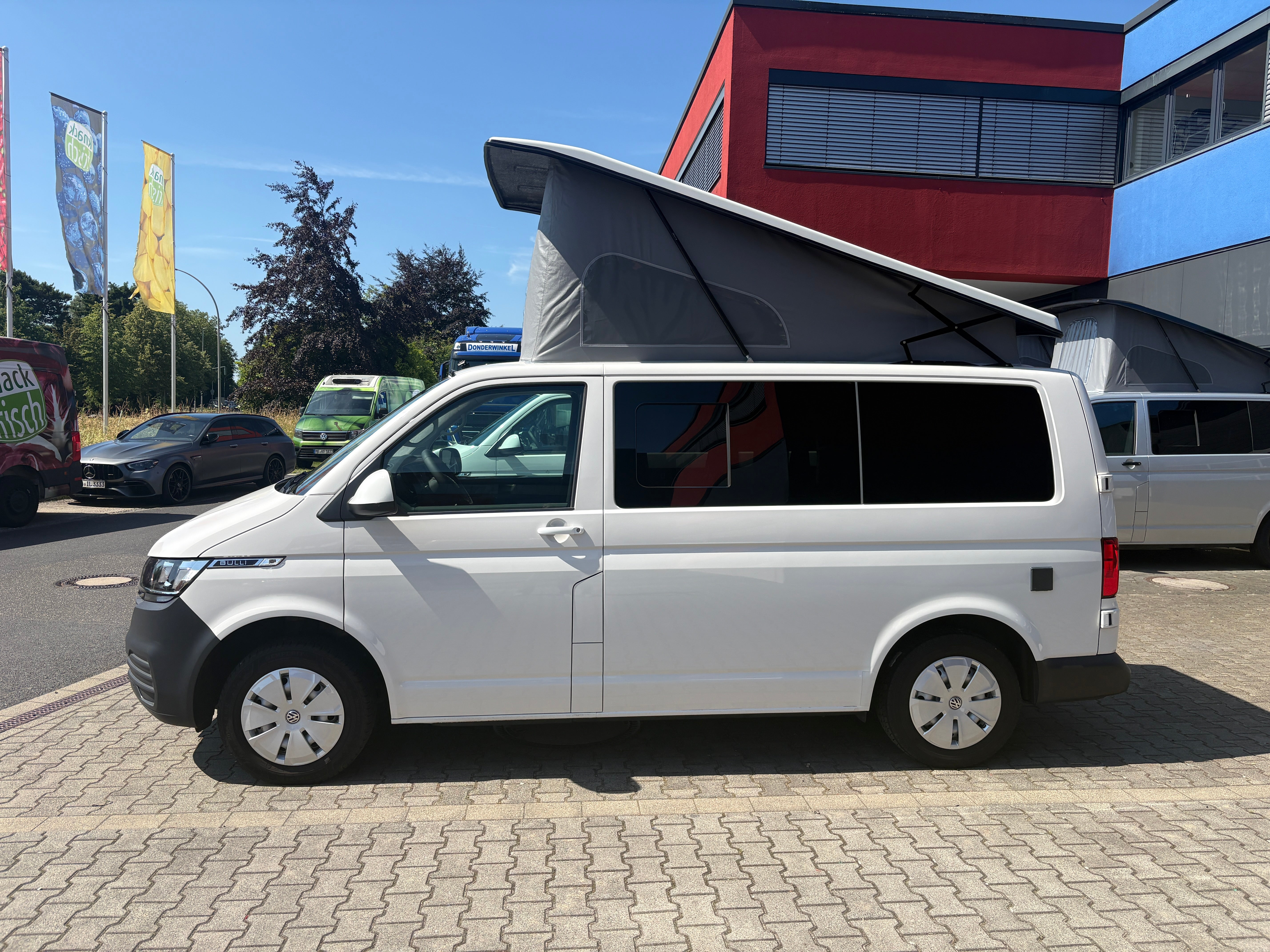 Volkswagen T6.1 Camper mit Aufstelldach, 2.0 TDI, 110 PS / 81KW | VW Bulli Wohnmobil Campervan Kastenwagen