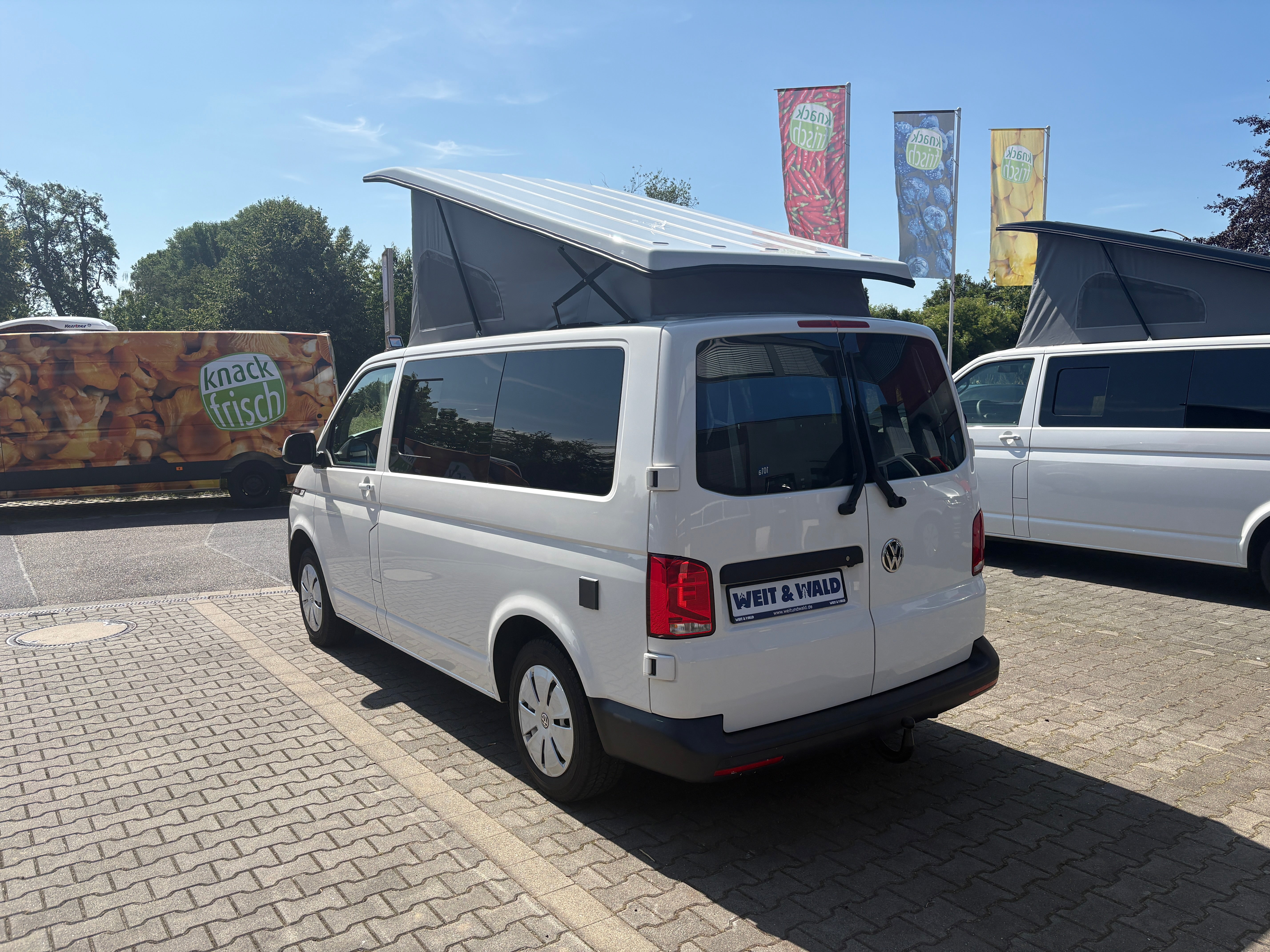 Volkswagen T6.1 Camper mit Aufstelldach, 2.0 TDI, 110 PS / 81KW | VW Bulli Wohnmobil Campervan Kastenwagen