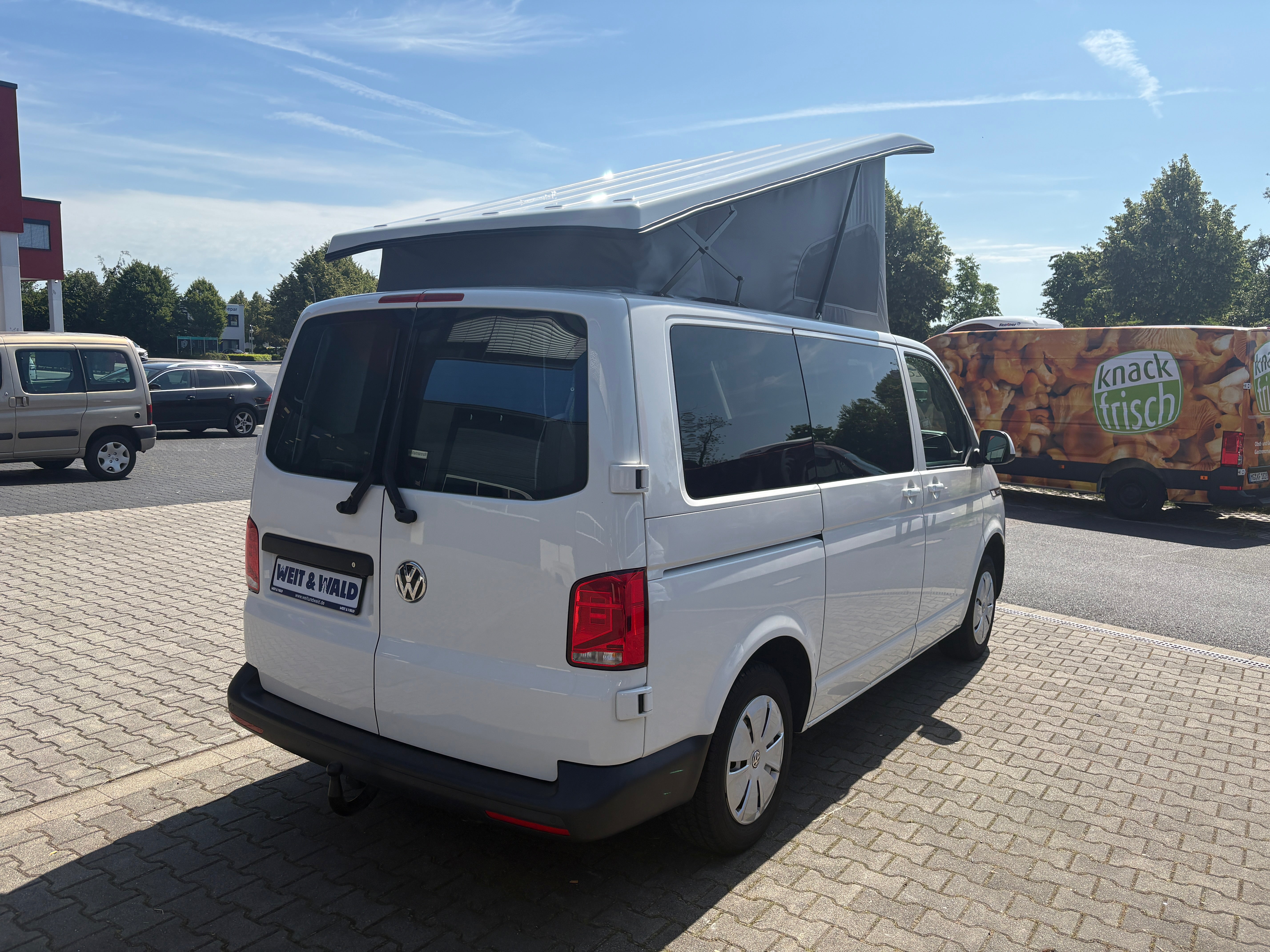 Volkswagen T6.1 Camper mit Aufstelldach, 2.0 TDI, 110 PS / 81KW | VW Bulli Wohnmobil Campervan Kastenwagen