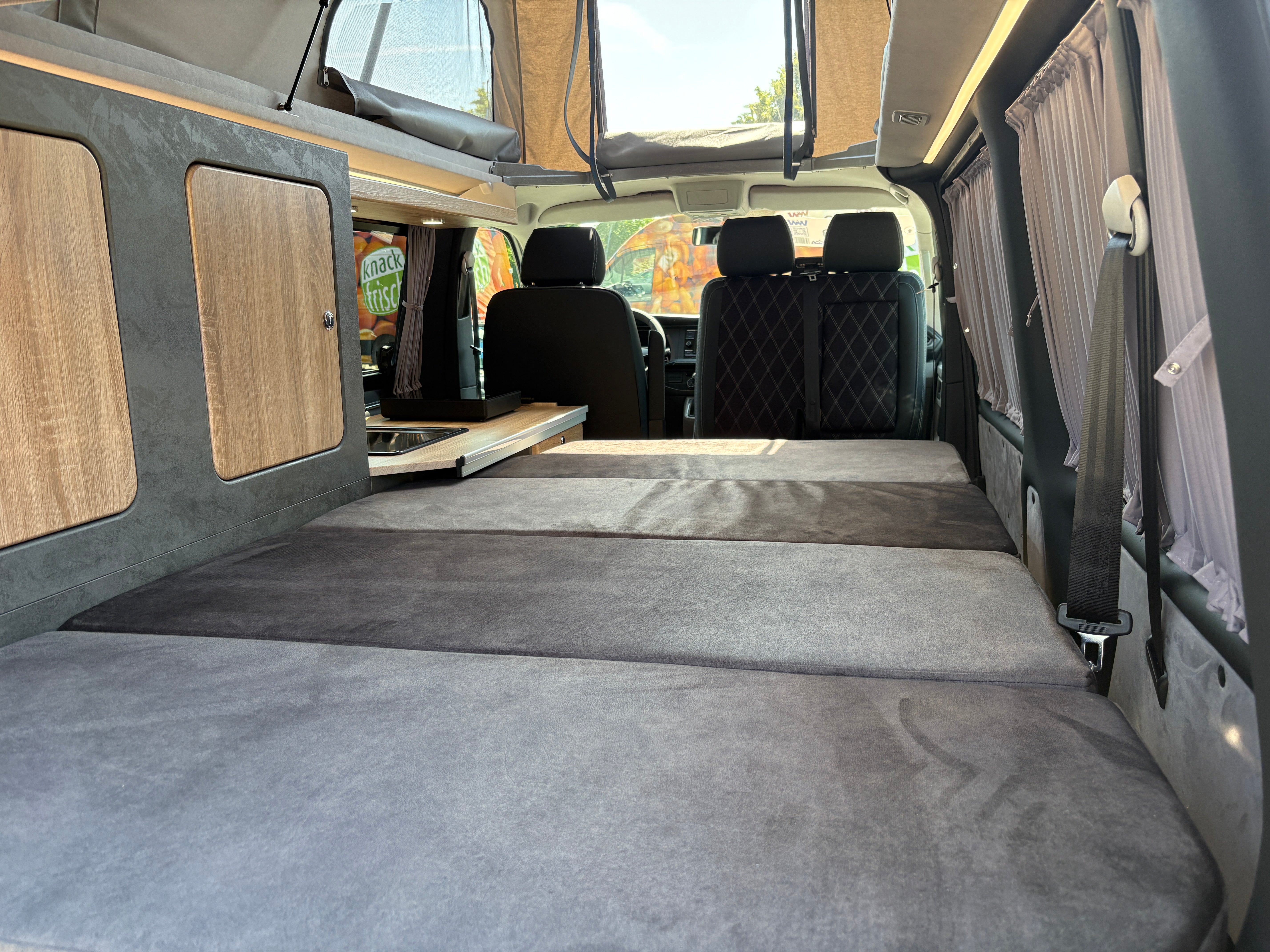 Volkswagen T6.1 Camper mit Aufstelldach, 2.0 TDI, 110 PS / 81KW | VW Bulli Wohnmobil Campervan Kastenwagen