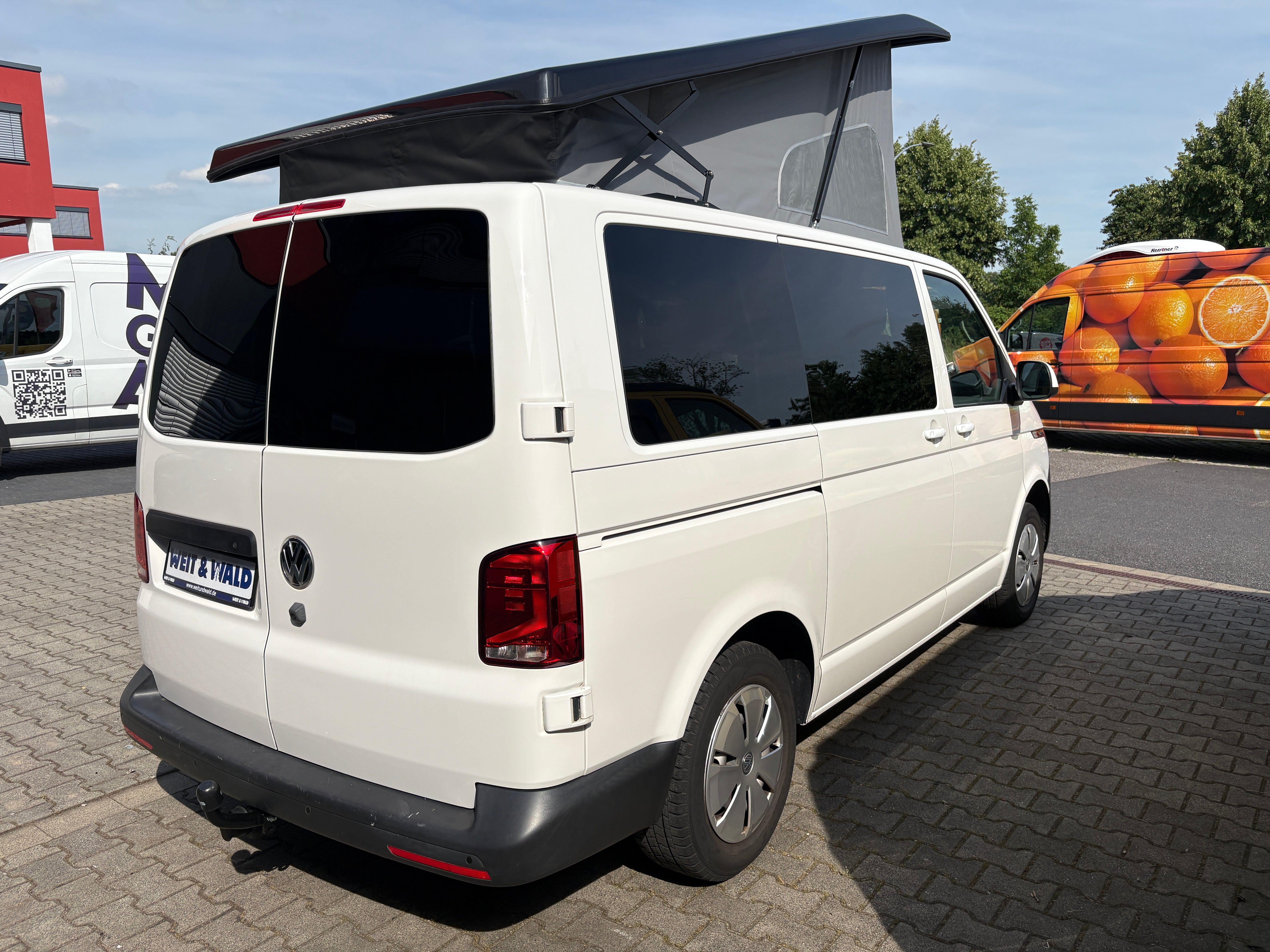 Volkswagen T6.1 Camper mit Aufstelldach, 2.0 TDI, 110 PS / 81KW | VW Bulli Wohnmobil Campervan Kastenwagen