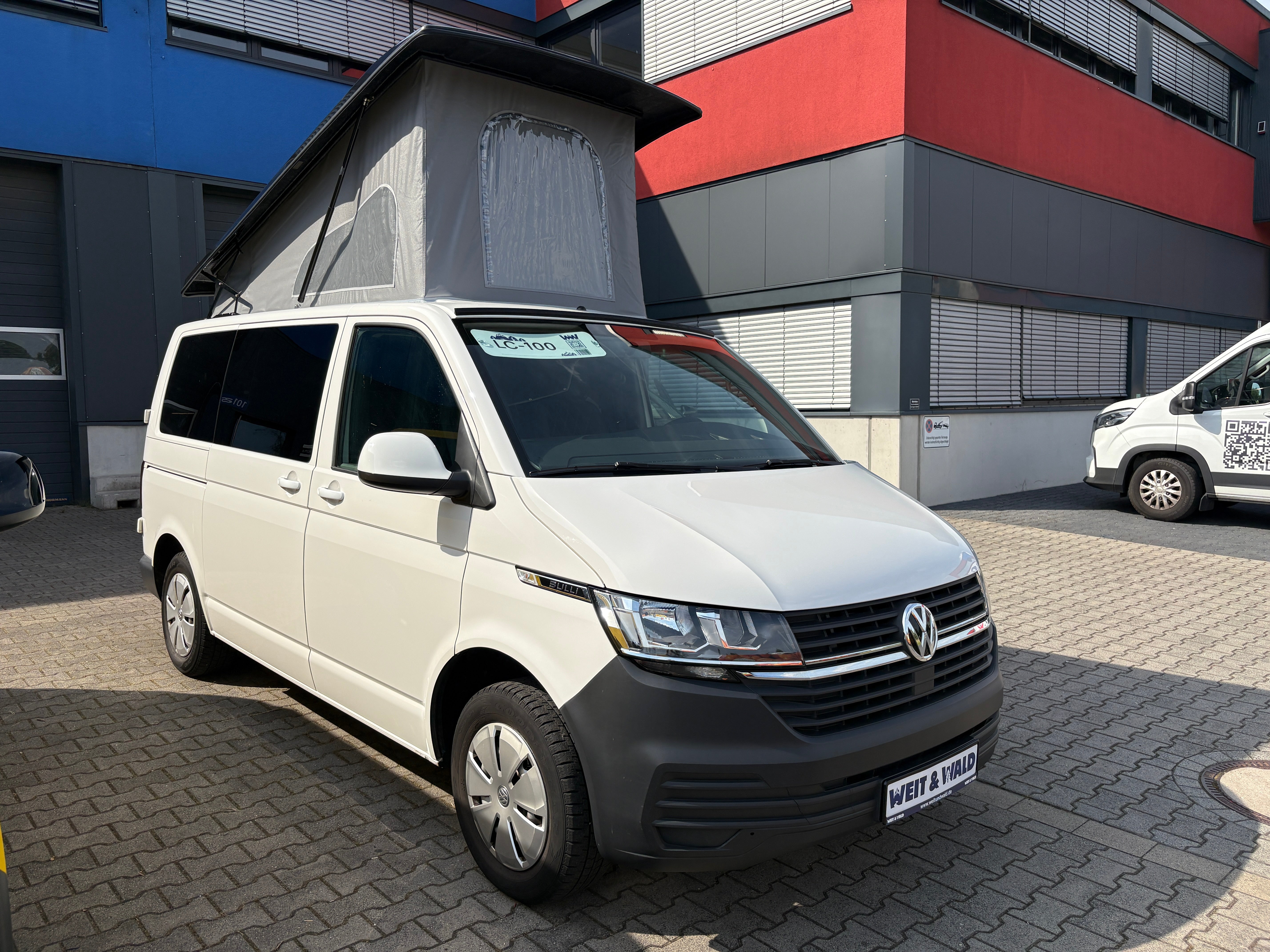 Volkswagen T6.1 Camper mit Aufstelldach, 2.0 TDI, 110 PS / 81KW | VW Bulli Wohnmobil Campervan Kastenwagen