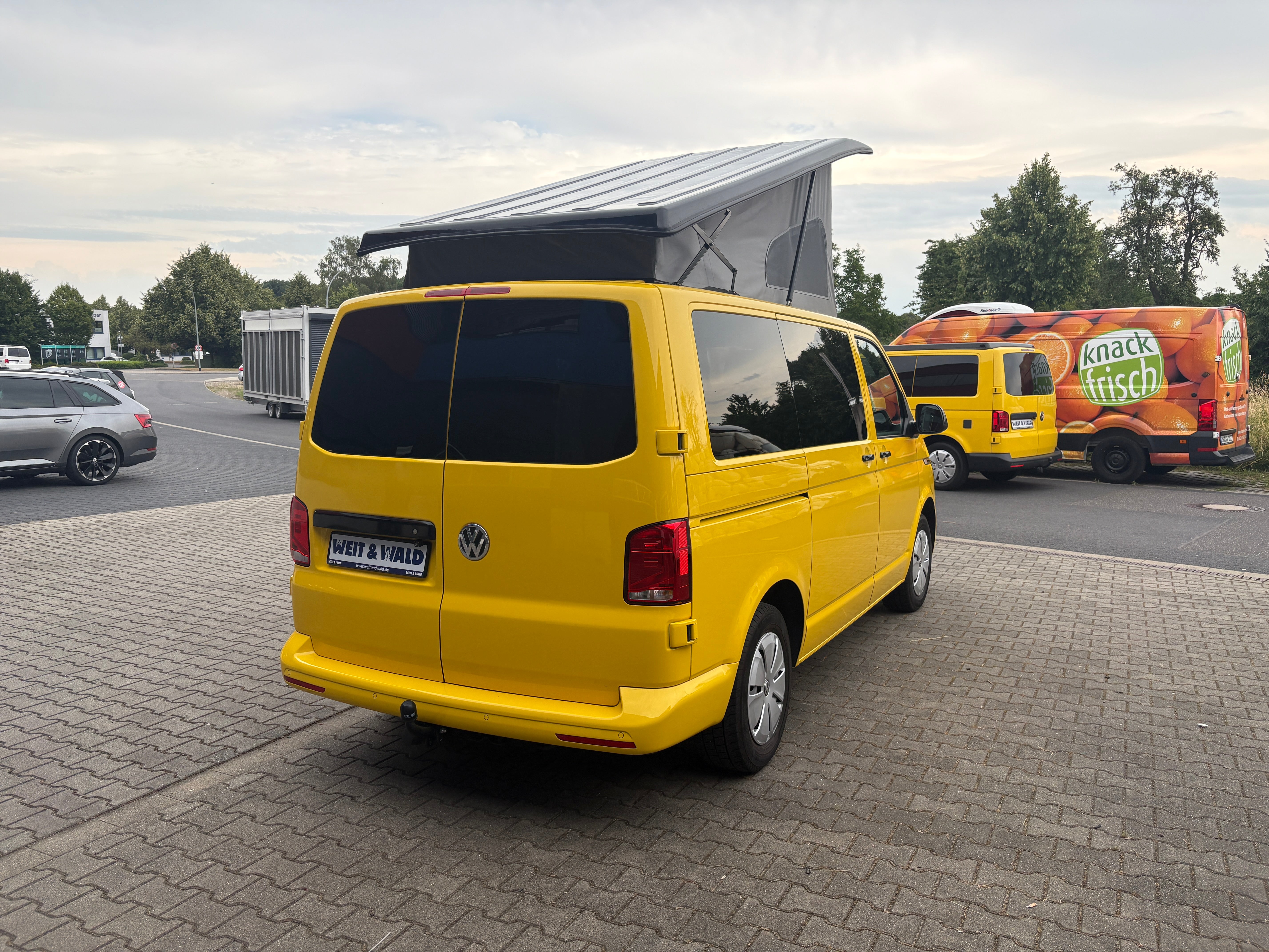 Volkswagen T6.1 Camper mit Aufstelldach, 2.0 TDI, 150 PS / 110KW, 156.000 km DSG | VW Bulli Wohnmobil Campervan Kastenwagen