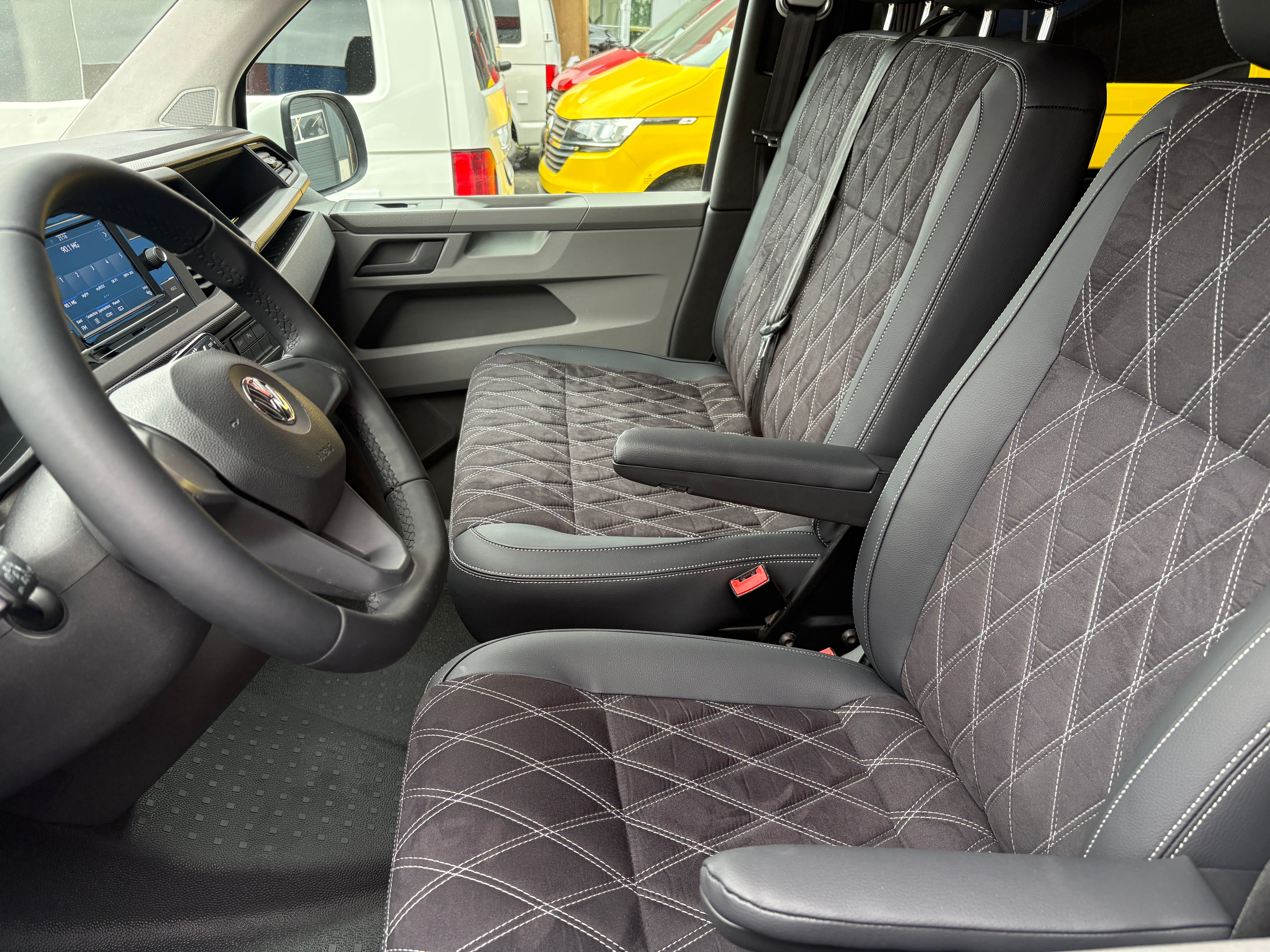 Volkswagen T6.1 Camper mit Aufstelldach, 2.0 TDI, 110 PS / 81KW | VW Bulli Wohnmobil Campervan Kastenwagen