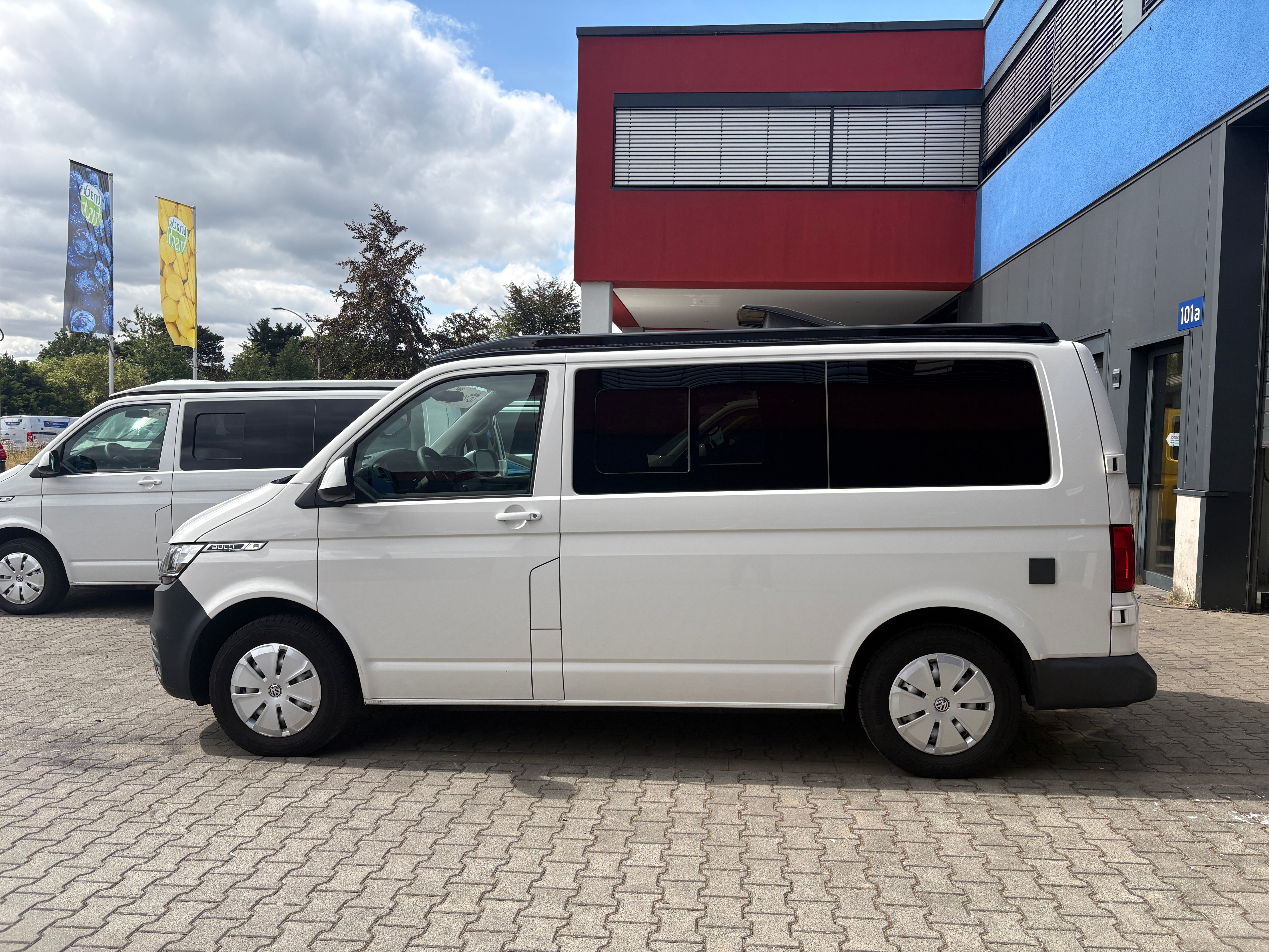 Volkswagen T6.1 Camper mit Aufstelldach, 2.0 TDI, 110 PS / 81KW | VW Bulli Wohnmobil Campervan Kastenwagen