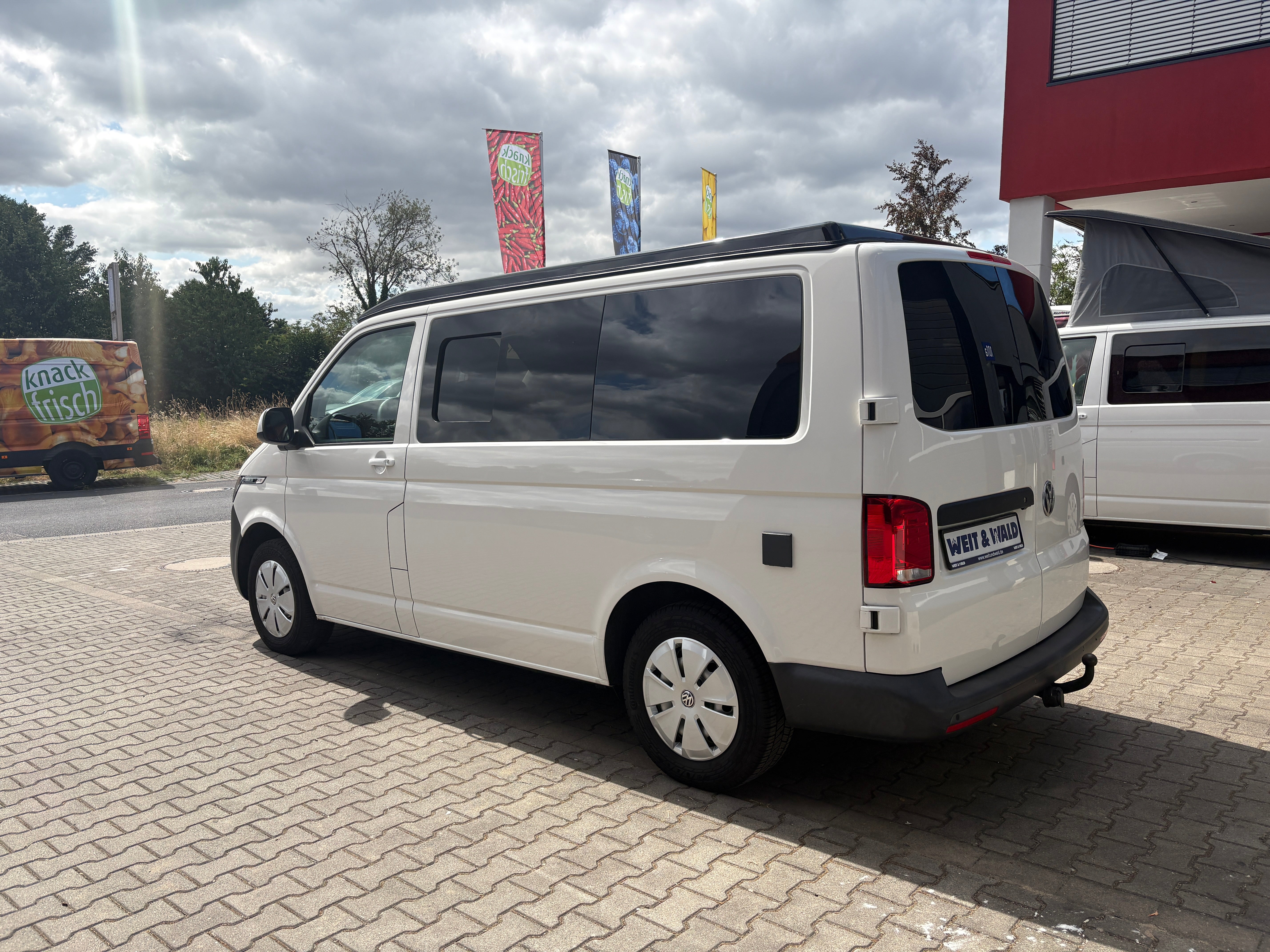Volkswagen T6.1 Camper mit Aufstelldach, 2.0 TDI, 110 PS / 81KW | VW Bulli Wohnmobil Campervan Kastenwagen