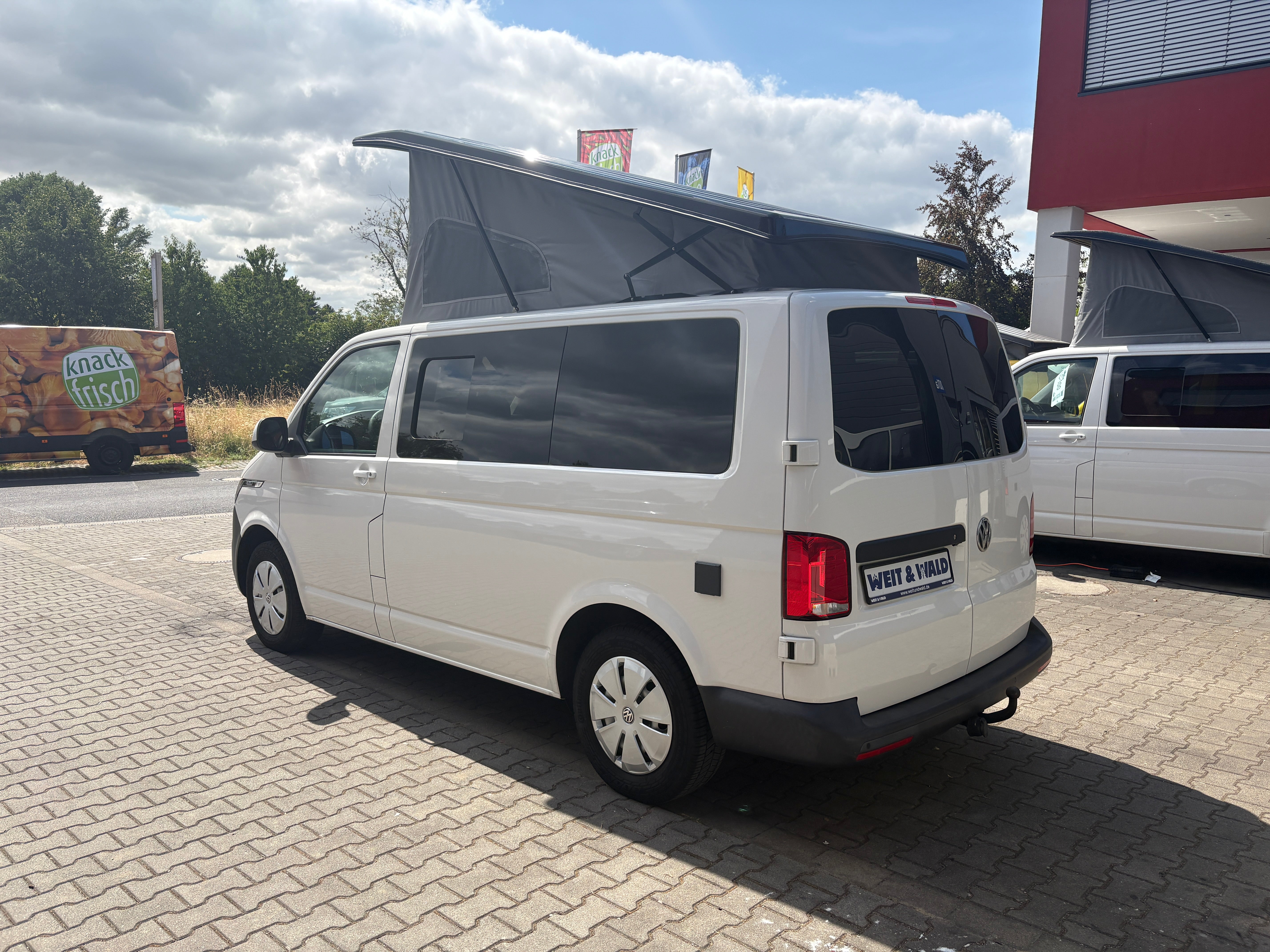 Volkswagen T6.1 Camper mit Aufstelldach, 2.0 TDI, 110 PS / 81KW | VW Bulli Wohnmobil Campervan Kastenwagen