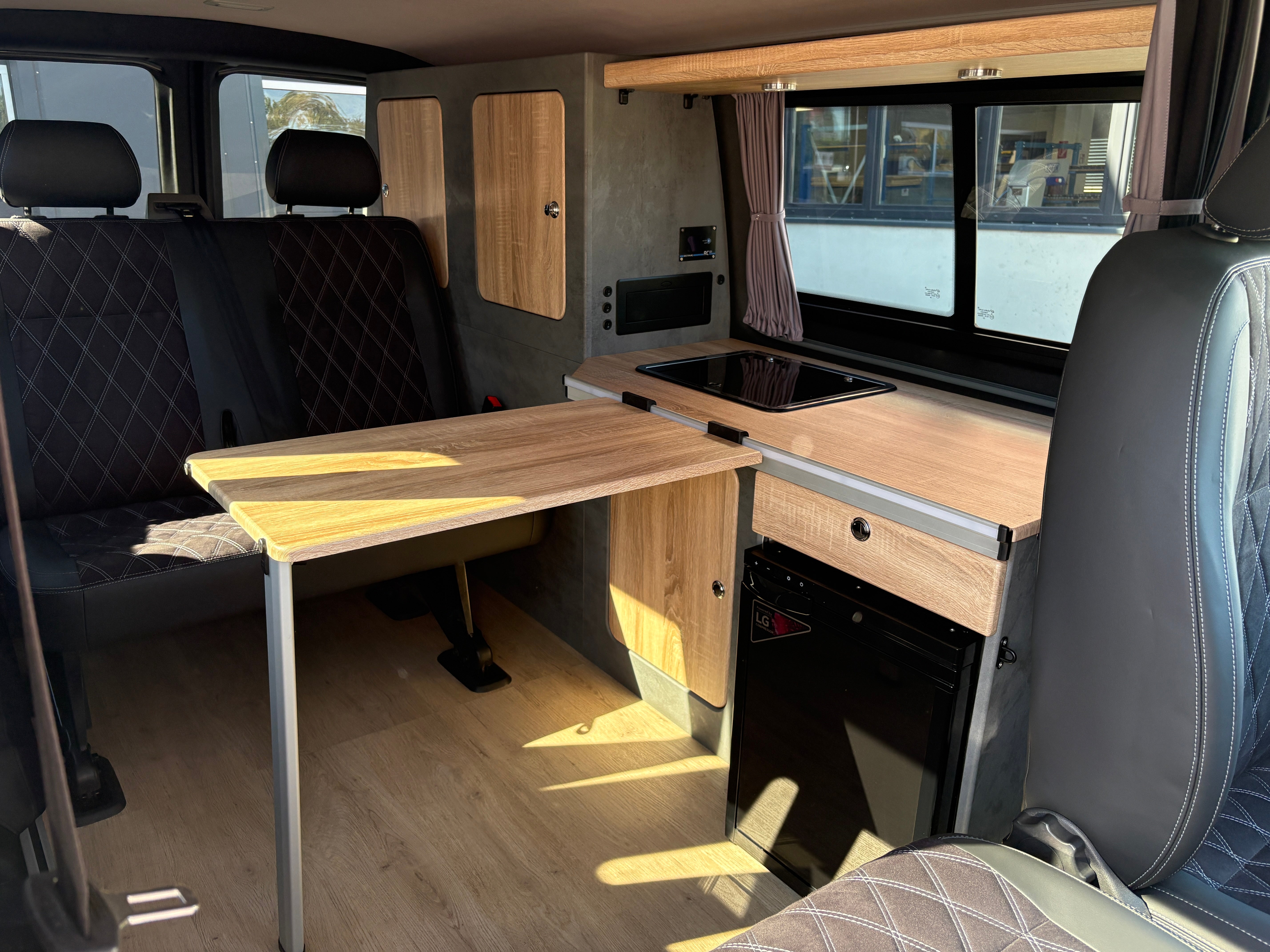 Volkswagen T6.1 Camper, 2.0 TDI, 110 PS / 81KW | VW Bulli Wohnmobil Campervan Kastenwagen