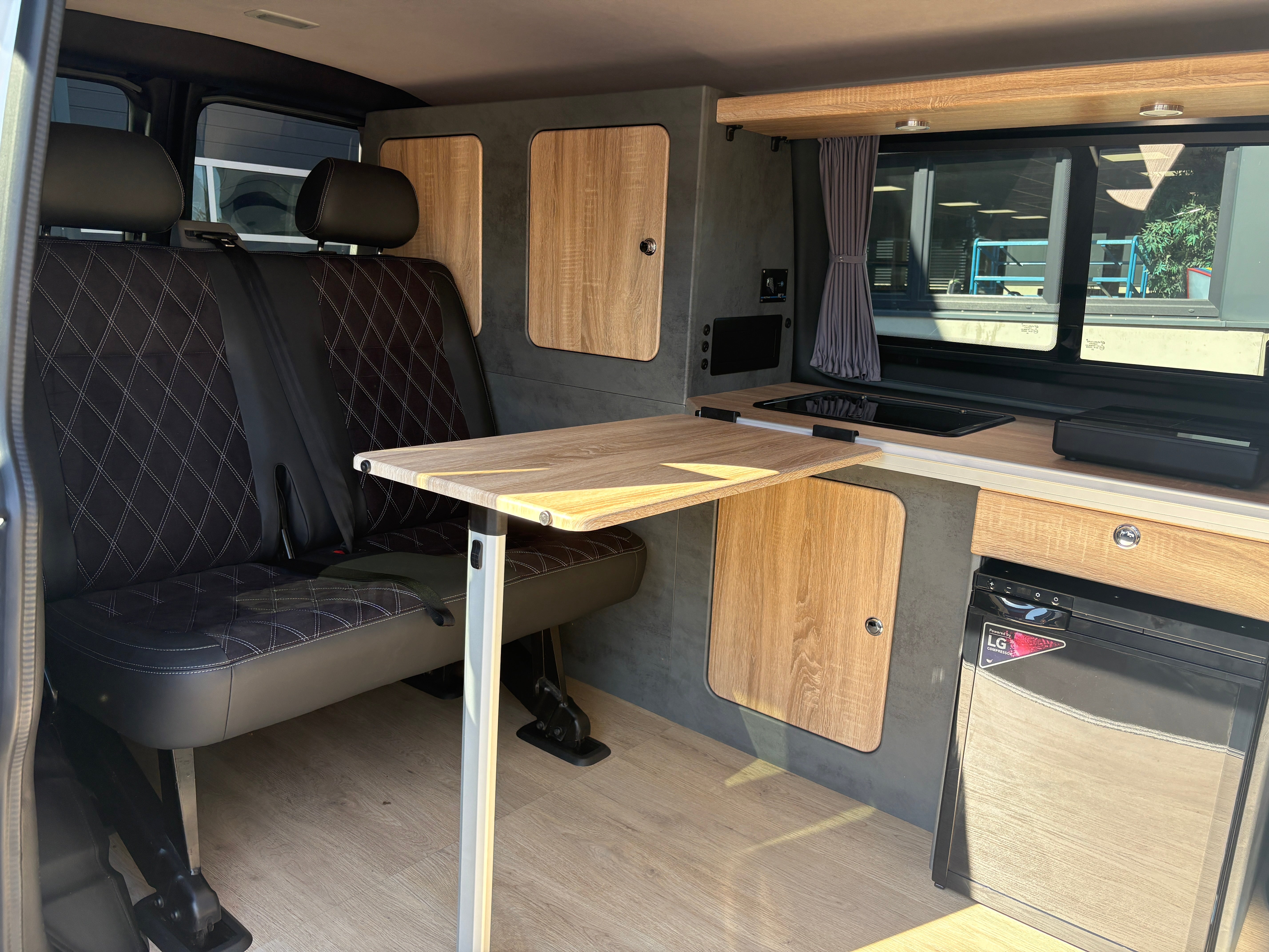 Volkswagen T6.1 Camper, 2.0 TDI, 110 PS / 81KW | VW Bulli Wohnmobil Campervan Kastenwagen