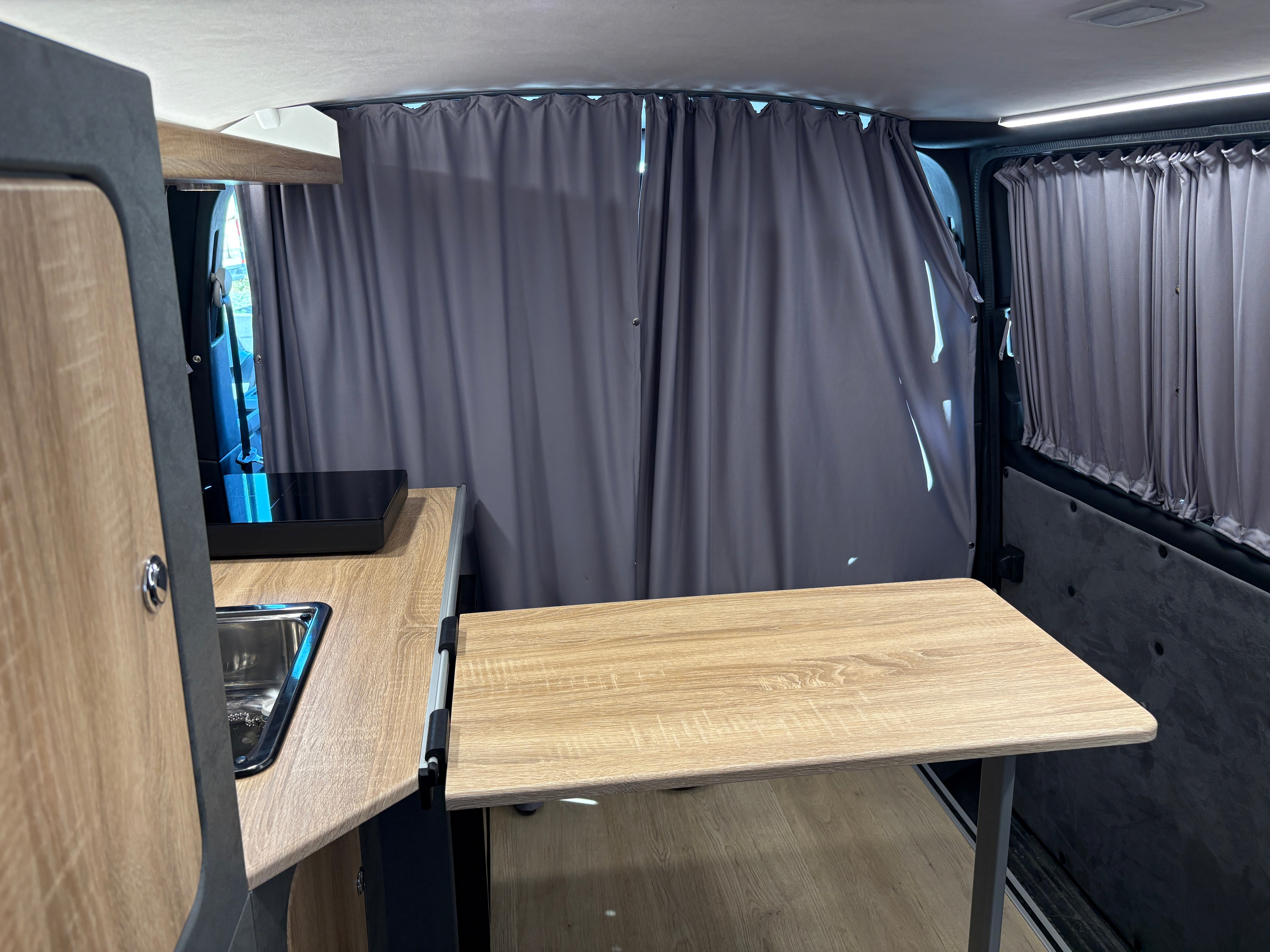 Volkswagen T6.1 Camper, 2.0 TDI, 110 PS / 81KW | VW Bulli Wohnmobil Campervan Kastenwagen