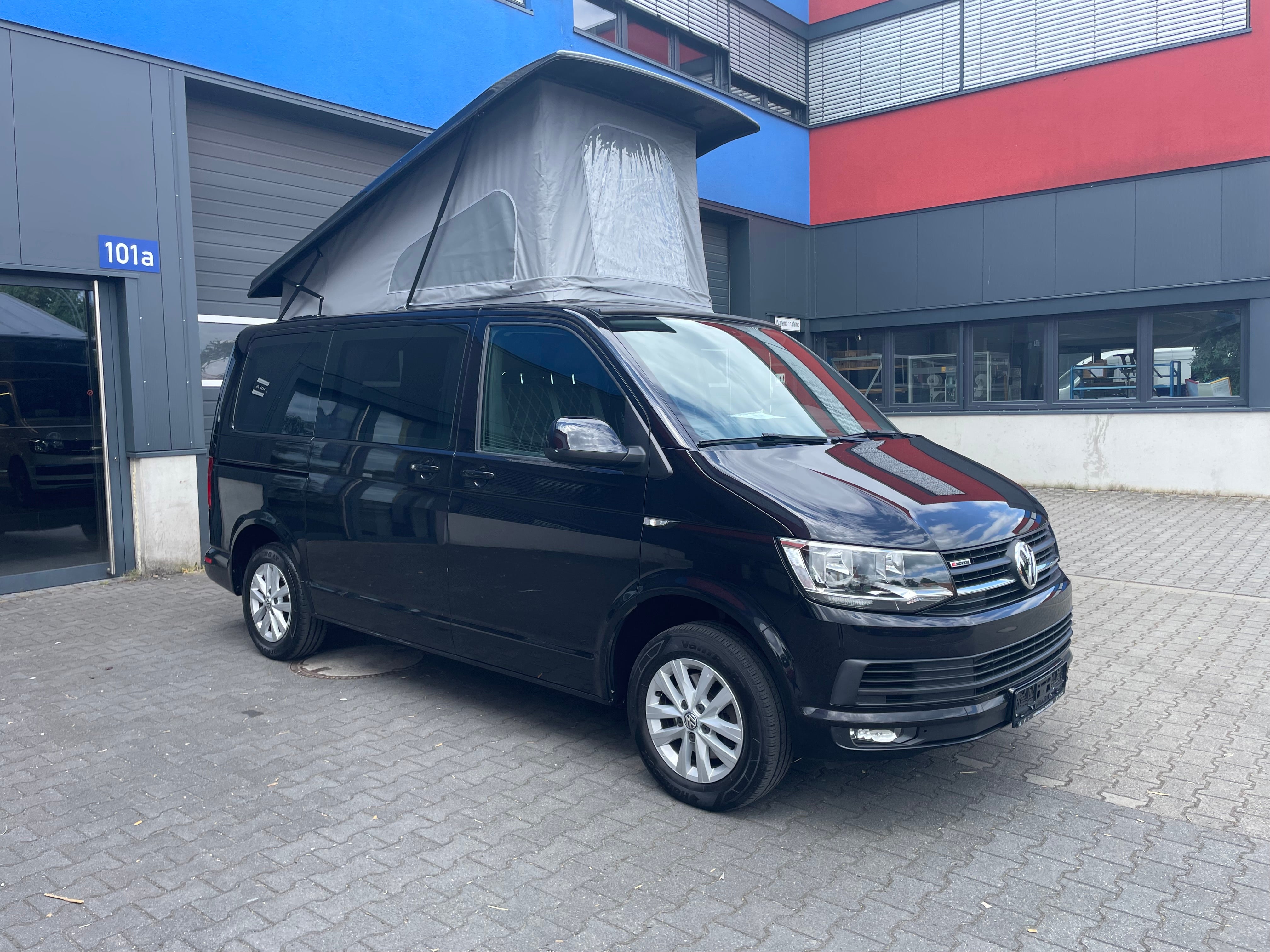 Volkswagen T6 4MOTION (Allrad) Camper 2.0 TDI 150PS unfallfrei | Wohnmobil mit Hubdach Schlafdach, PDC, Navi, Rückfahrkamera | Campervan Umbau 5 Sitzer