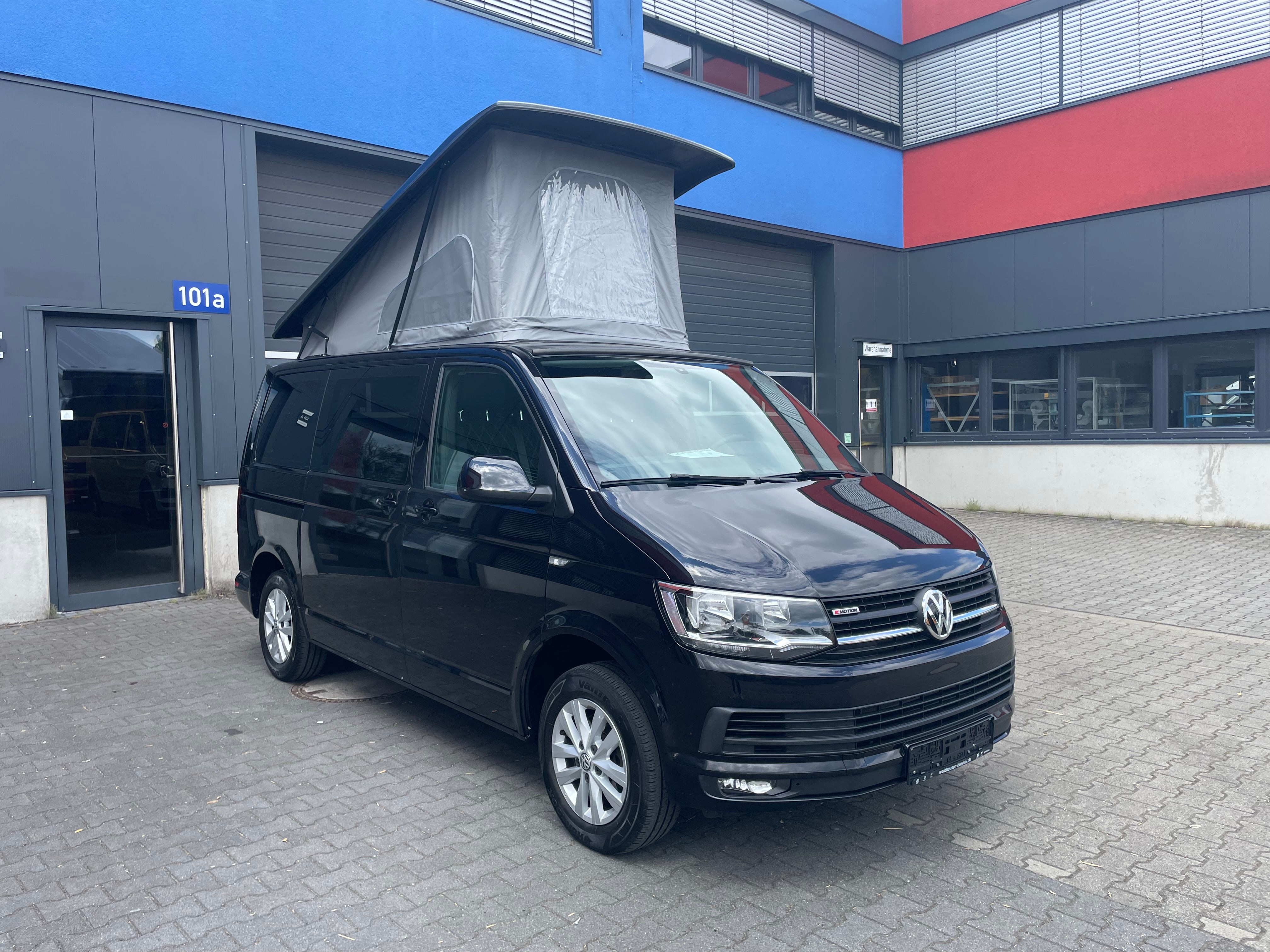 Volkswagen T6 4MOTION (Allrad) Camper 2.0 TDI 150PS unfallfrei | Wohnmobil mit Hubdach Schlafdach, PDC, Navi, Rückfahrkamera | Campervan Umbau 5 Sitzer