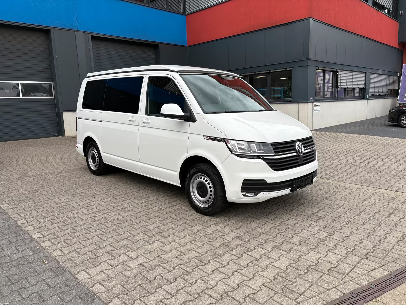 Volkswagen T6.1 Camper 2.0 TDI 150PS unfallfrei | Wohnmobil mit Hubdach Schlafdach, PDC, Rückfahrkamera | Campervan Umbau 5 Sitzer | VW
