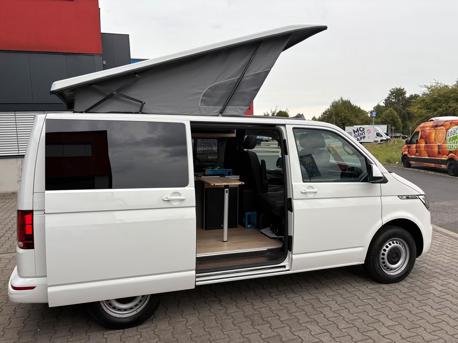 Volkswagen T6.1 Camper 2.0 TDI 150PS unfallfrei | Wohnmobil mit Hubdach Schlafdach, PDC, Rückfahrkamera | Campervan Umbau 5 Sitzer | VW